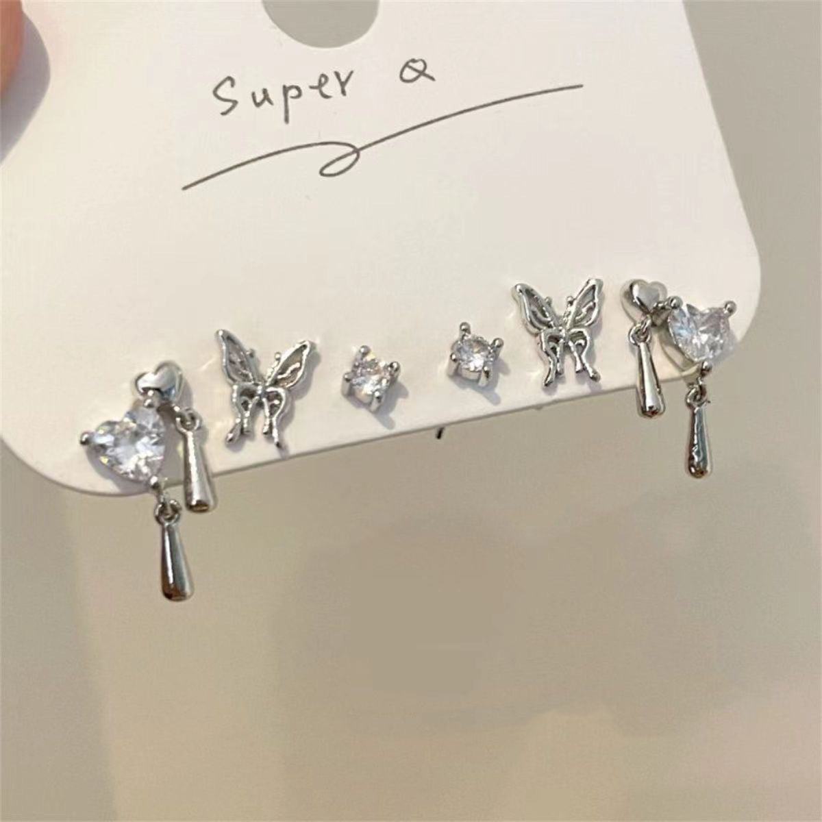 Wholesale Cute Cat Fish Earrings,  Retro Asymmetrical Korean Style,  Alloy Earrings for Women,  Party Accessory