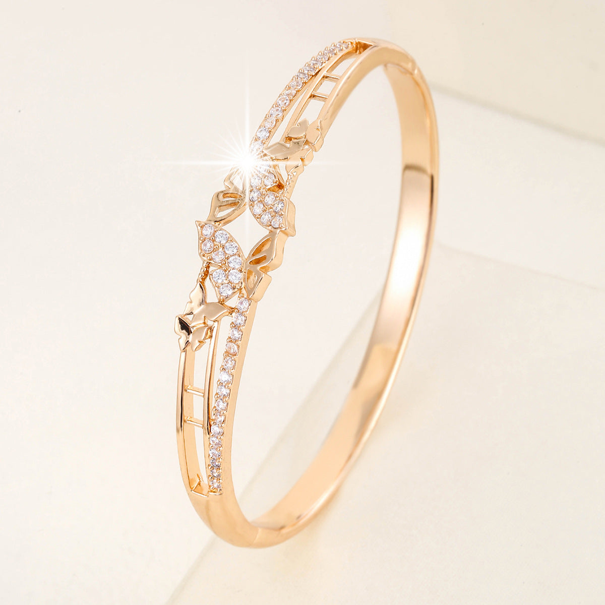 Wholesale  Light Luxury High Quality Diamond Snake Head Flower Star Opening Bracelet