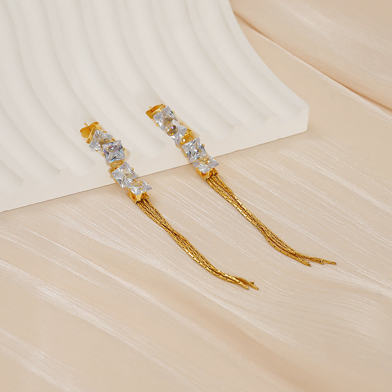 Wholesale Stainless steel earrings with diamond tassels