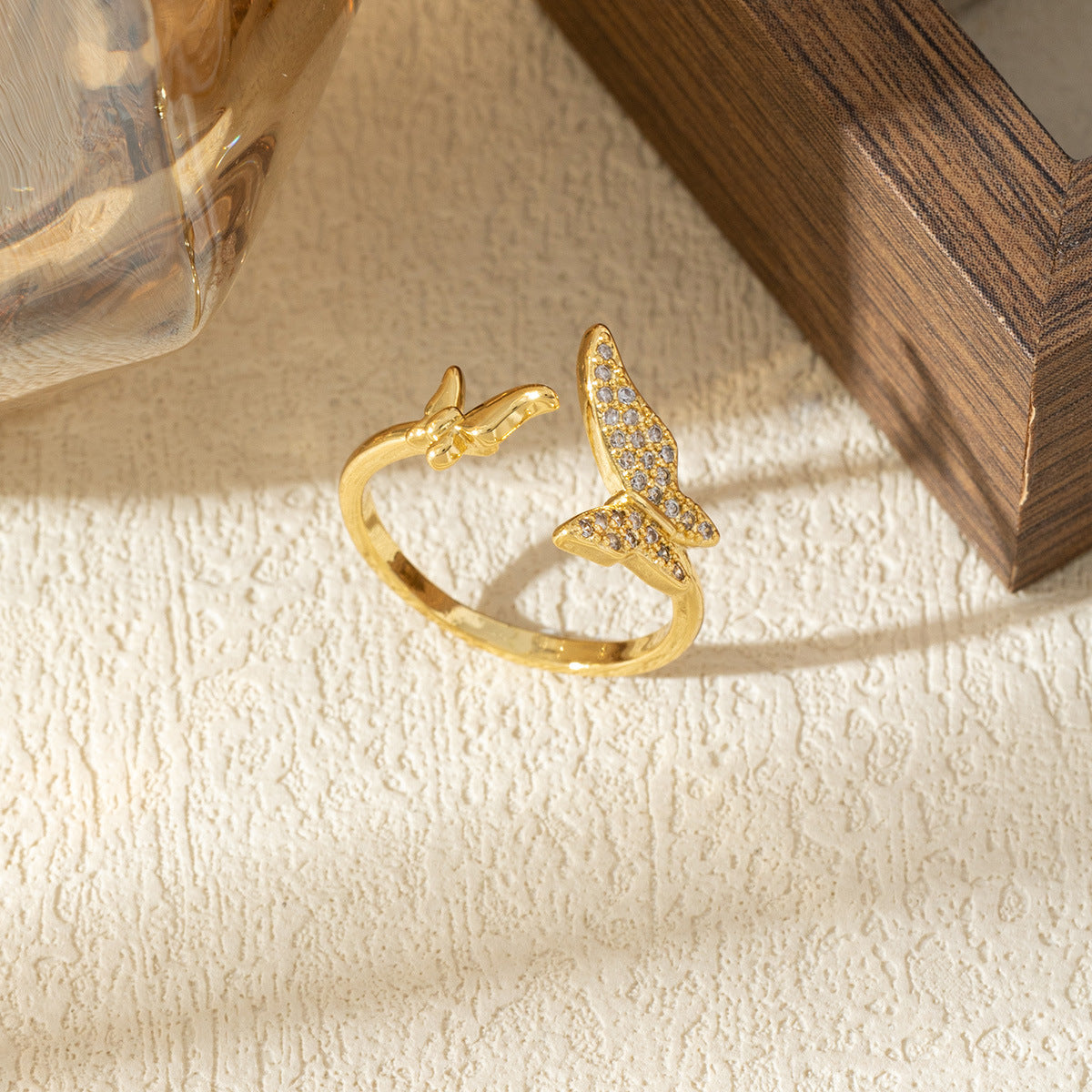 Wholesale Copper Zircon Gold-Plated Vintage Ring with Diamond Inlay,  Adjustable Open Knuckle Ring for Everyday Jewelry Accessory