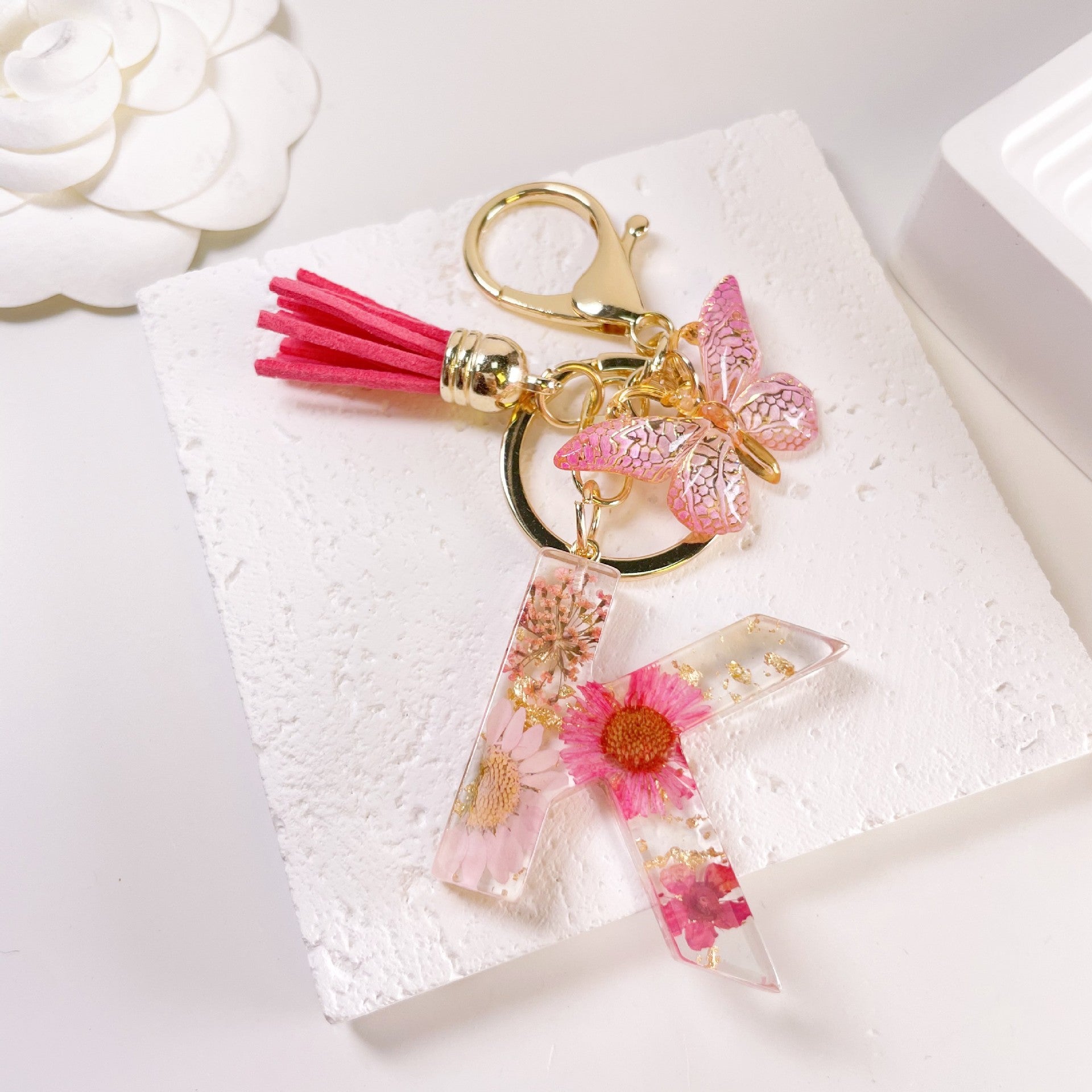 Wholesale Pink Daisy Letter Keychains Butterfly Tassel Keychain ACC-KC-Jiay001