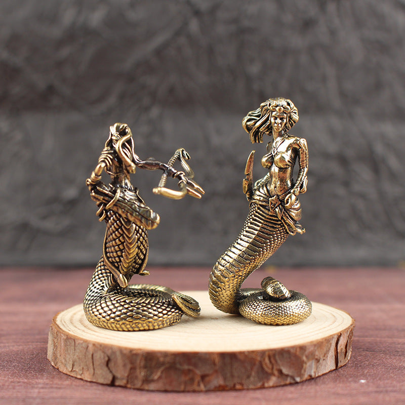 Wholesale Brass Medusa Ornament Ancient Greek Snake Decor Home Office Desktop Decorative Accent