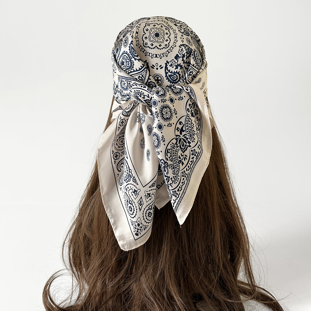 Wholesale Black and White Cashew Flower Silk  Scarf