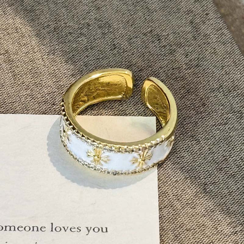 Wholesale Gold Drop Enamel Zinc Alloy Cross Ring Palace Style Women S Trendy Everyday Fashion Accessory