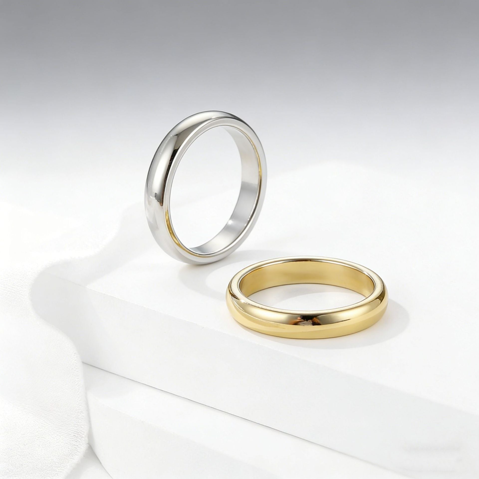 Wholesale Minimalist Stainless Steel Ring,  Fashion Accessory for Gift and Boutique Resale