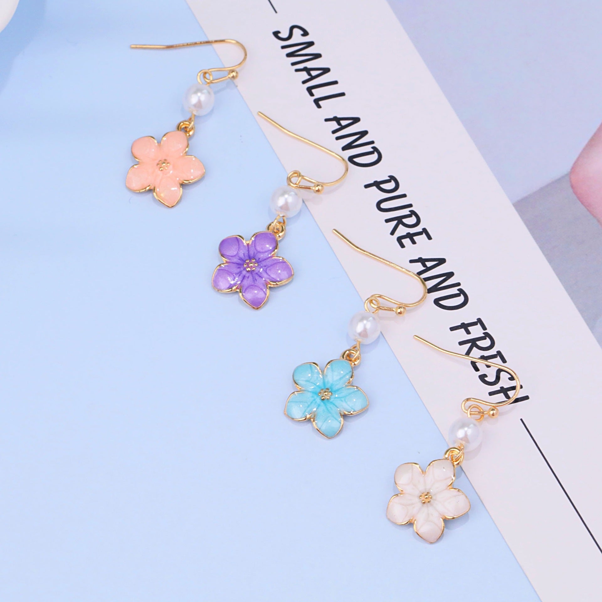 Wholesale Beautiful Flower Decorative Hoop Earrings