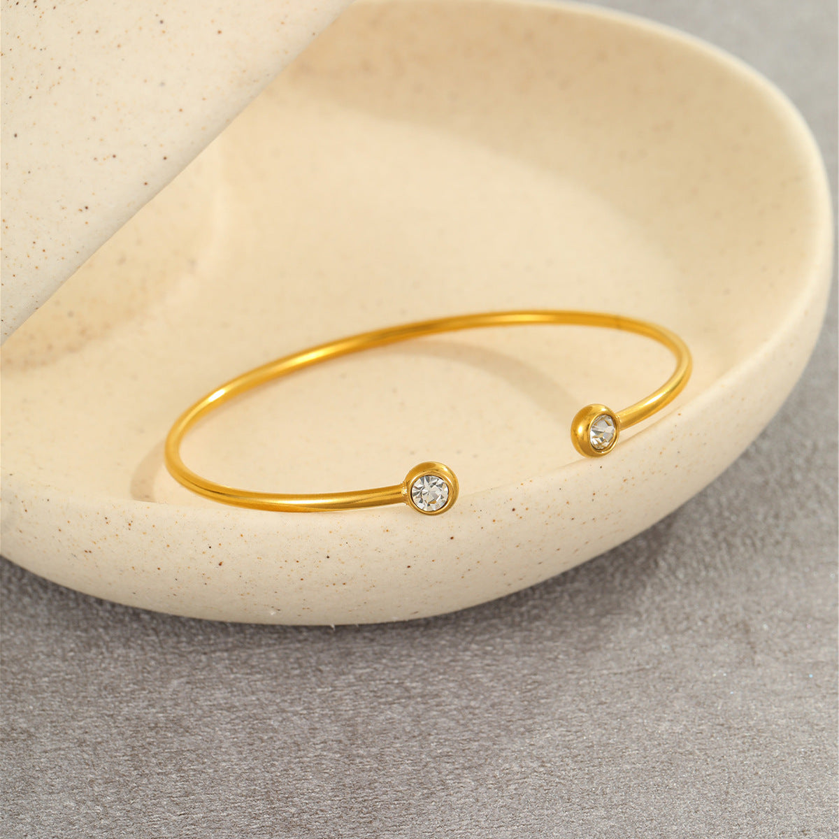 Wholesale 18K gold-plated C-ring inlaid with zircon stainless steel bracelet