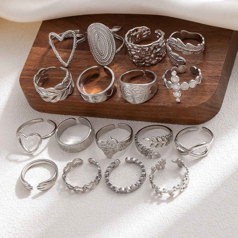 Wholesale Gold Plated Titanium Steel Heart Cut Out Ring Fashion Jewelry Accessory for Everyday Wear