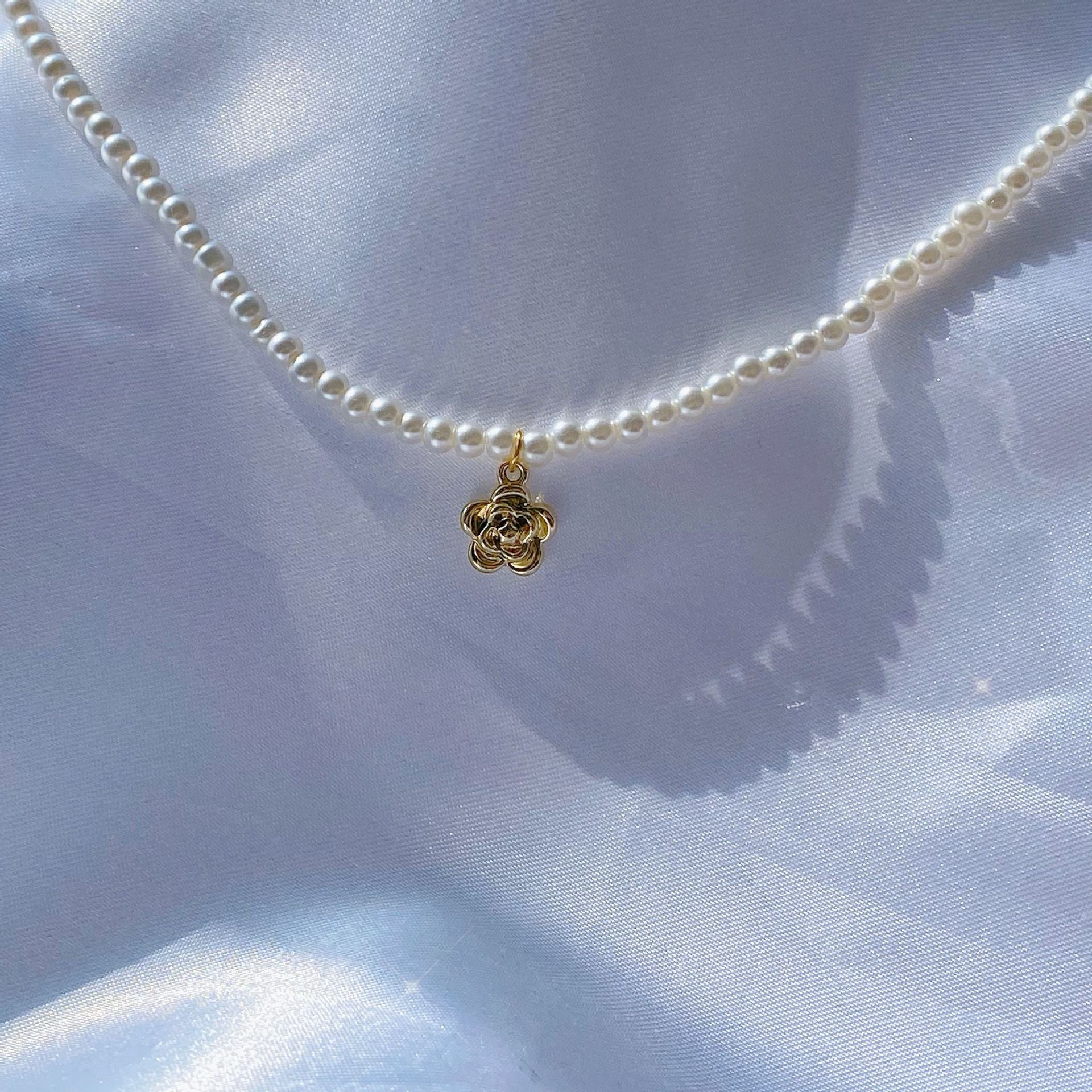 Wholesale Camellia Pearl Necklace Collarbone Chain Choker Necklace ACC-NE-Hanxi002