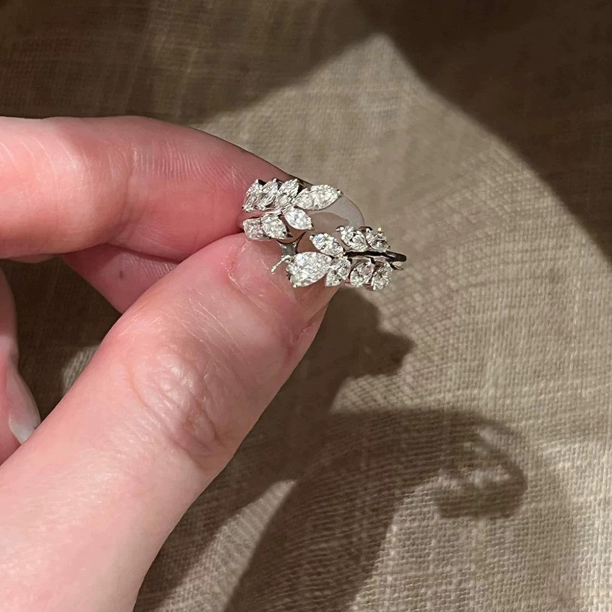 Wholesale Olive Branch Leaf Design Open Ring For Women Silver Tone Plated Copper Adjustable Trendy Jewelry Accessory Gift Boutique Resale