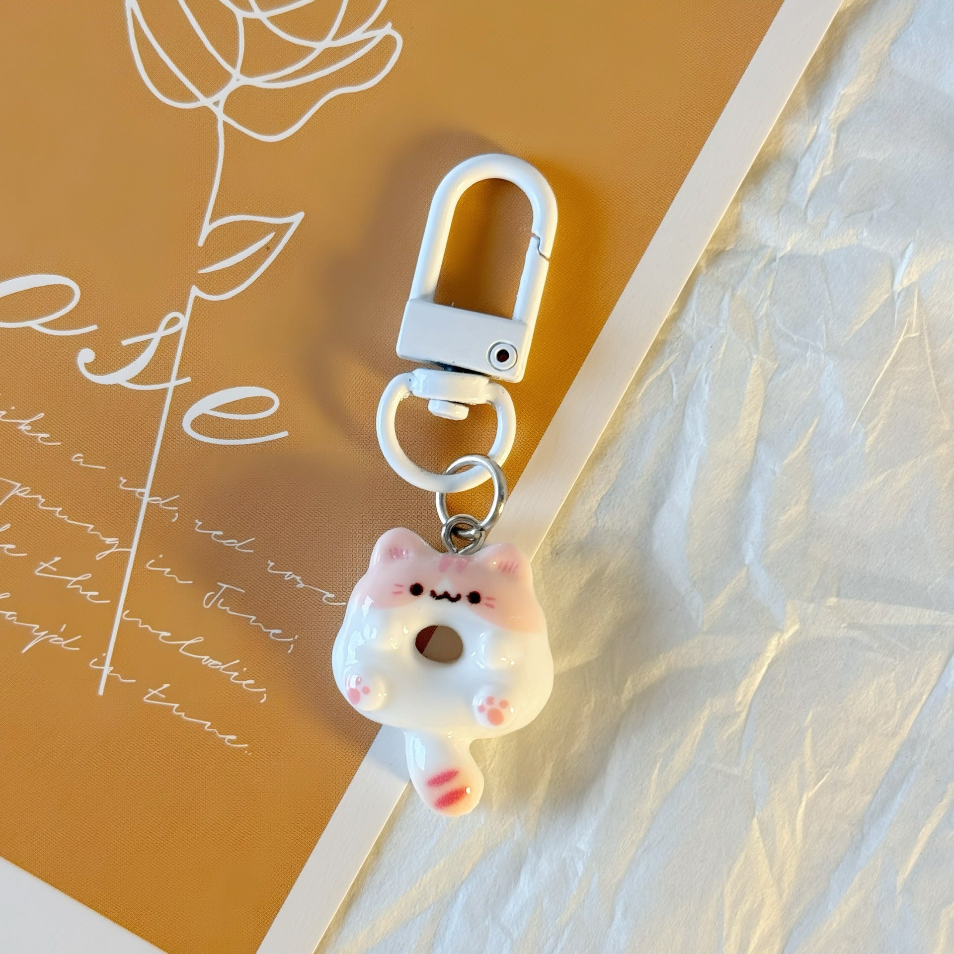 Wholesale Cartoon Cat Donut Keychain Resin Boutique Resale