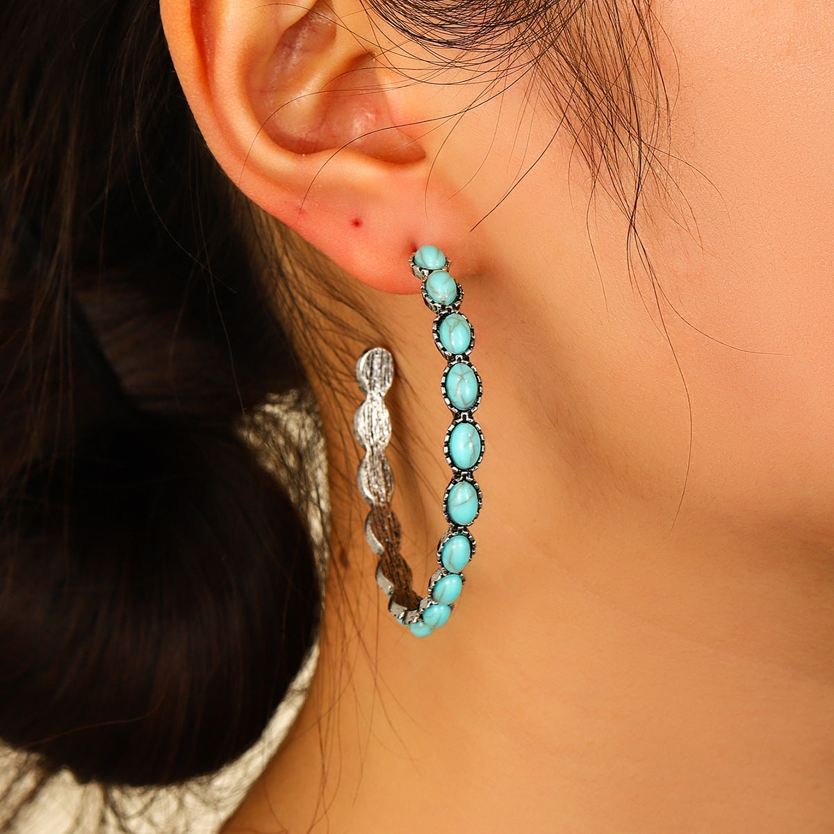 Wholesale Geometric Turquoise Stone Circle Earrings Retro Exaggerated C Hoop Earrings For Women Alloy Party Jewelry Accessory