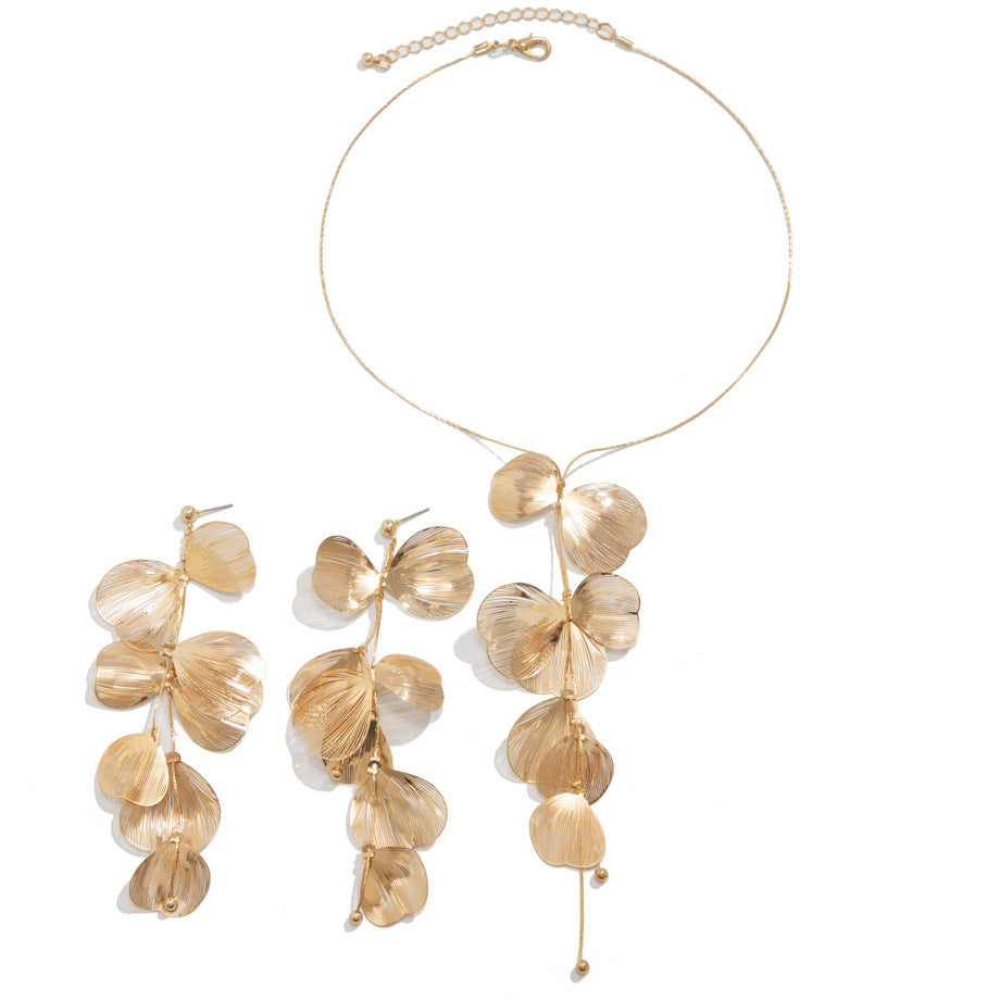 Wholesale ginkgo leaf tassel necklace