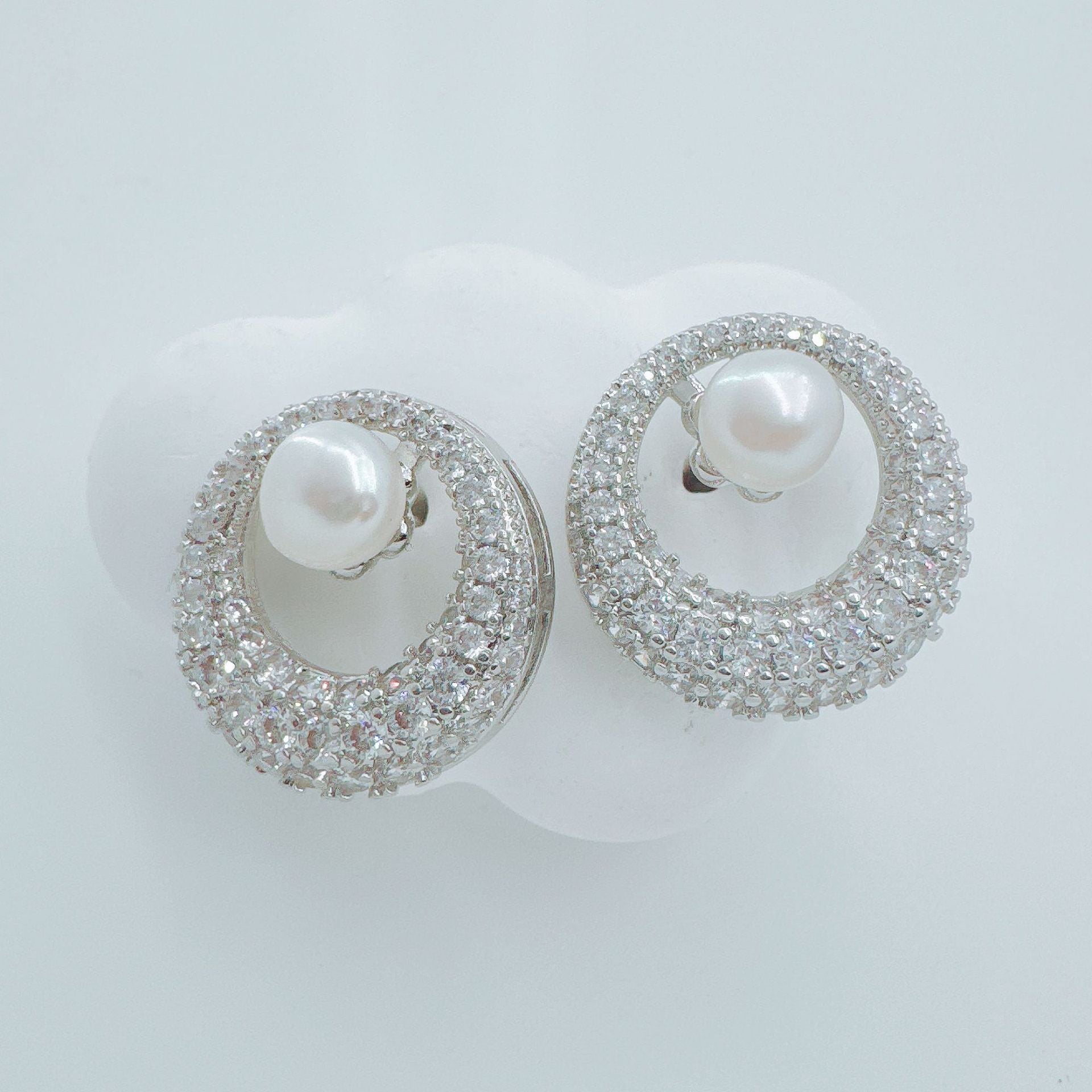 Wholesale Real Gold Plated Copper Zircon Jewelry Set Light Luxury Style Fashion Accessory for Women