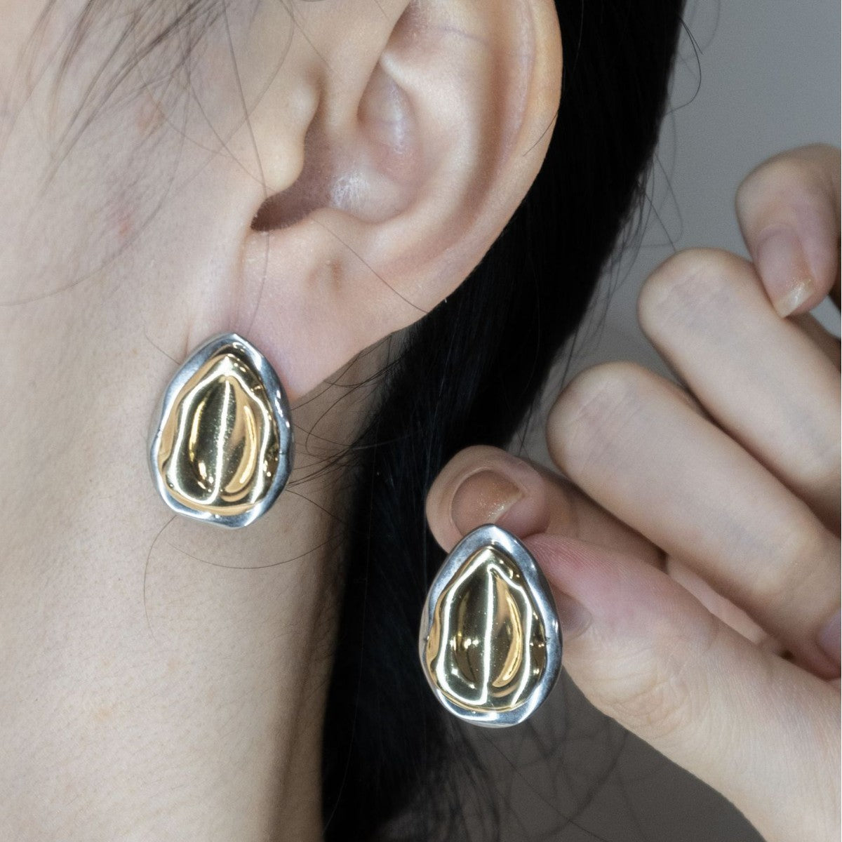 Wholesale Stainless Steel PVD Gold Plating Geometric Earrings Two Way Wear Chic Fashion Accessory