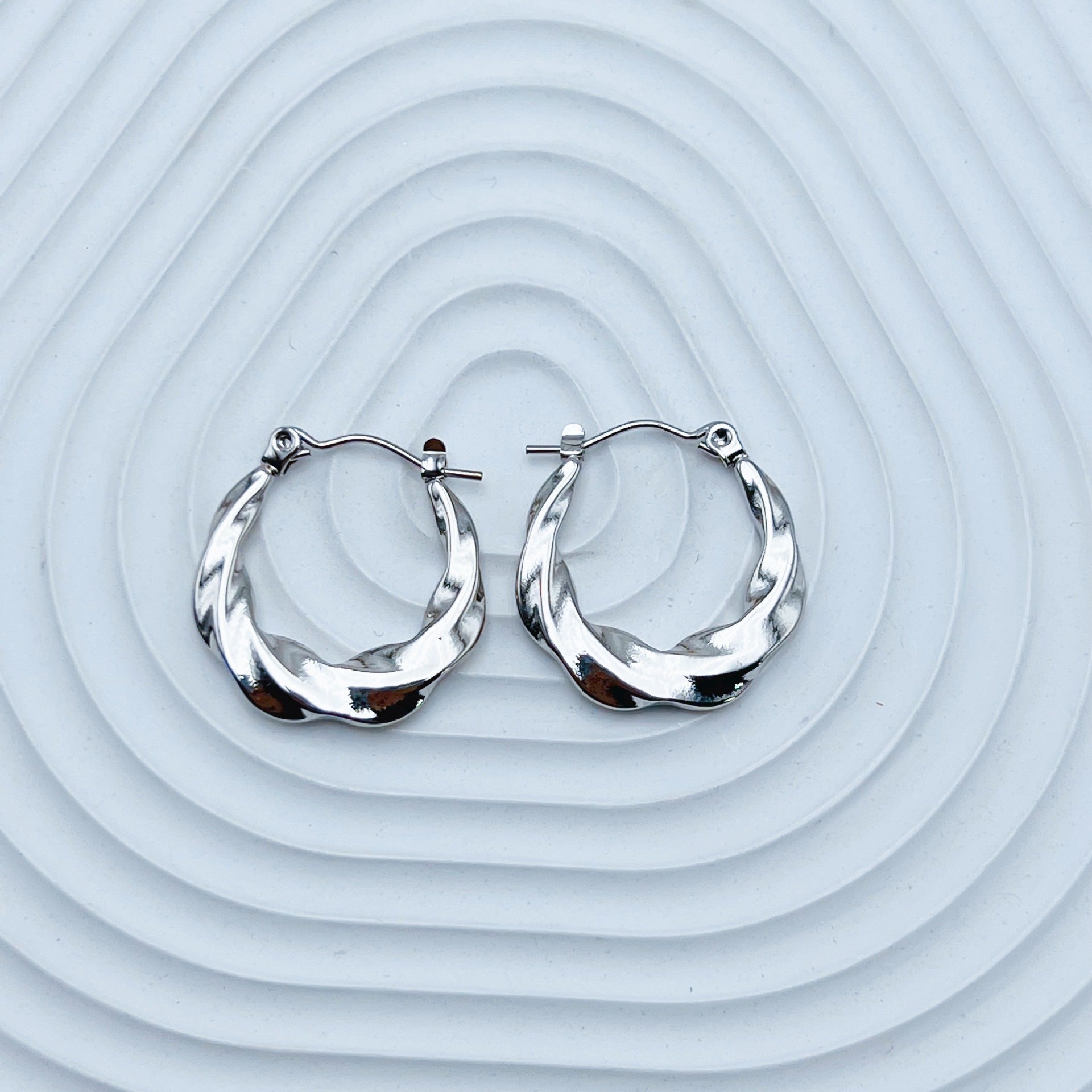 dxx-img:105a1f0fa9528aa13f155c4868e405b2,ACC-ES-6260712423379-M1