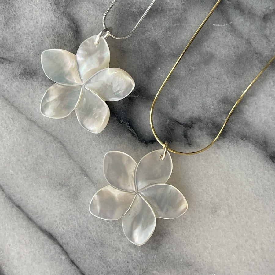 Wholesale  Summer  Blossom Peach  Flower Necklaces