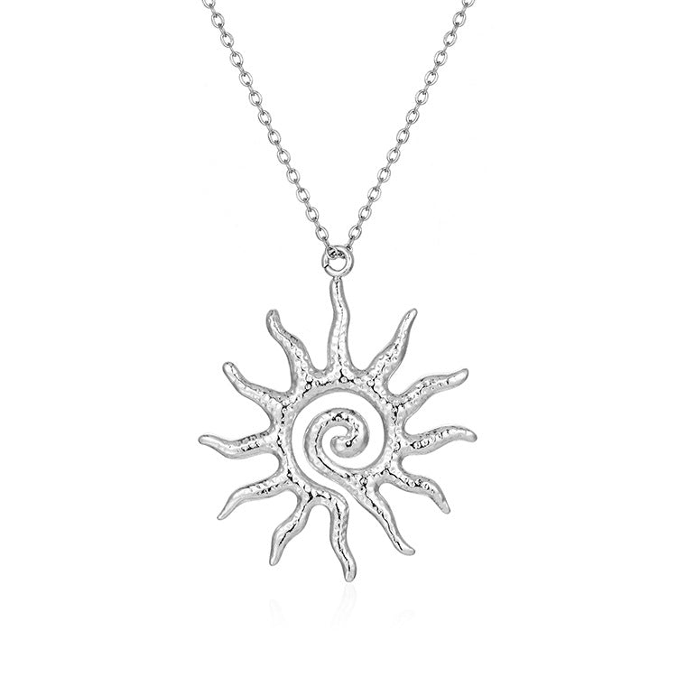 Wholesale Sunflower Necklace Hollow Gold Pendant Clavicle Chain Fashion Jewelry Accessory