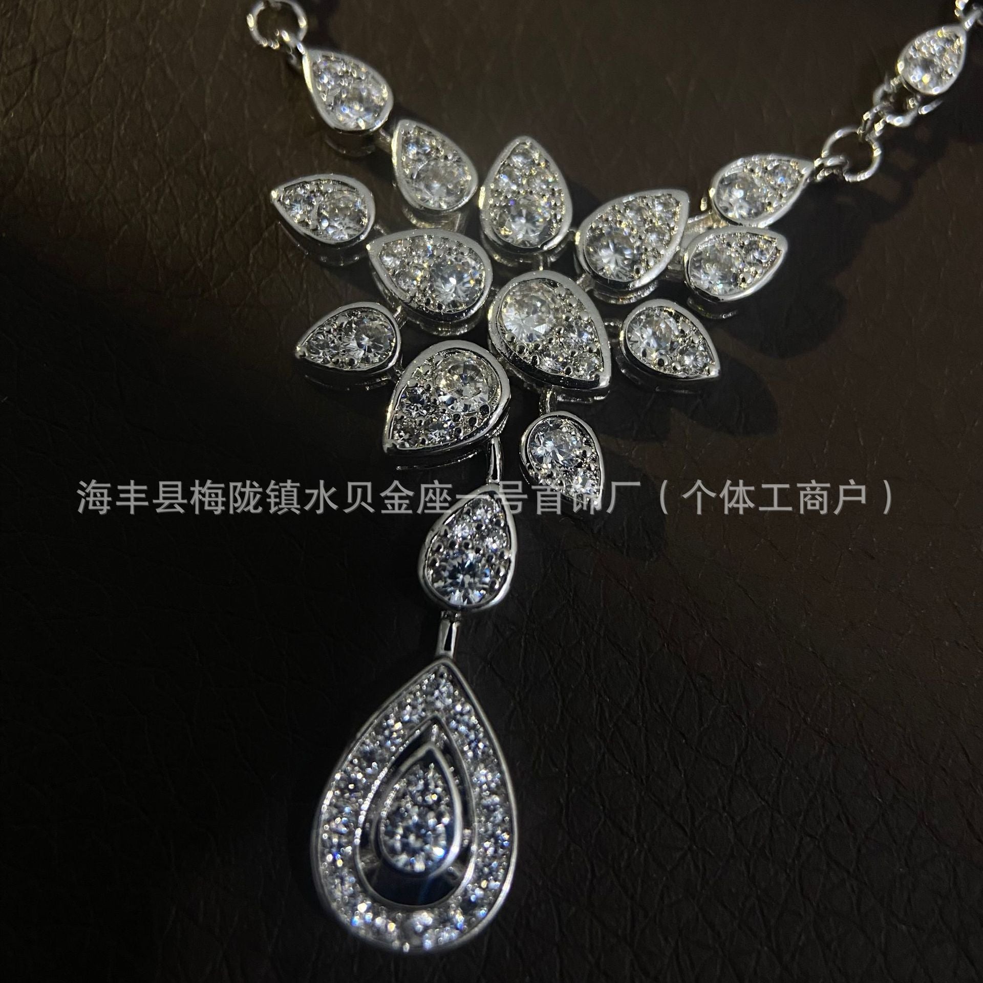 Wholesale Sterling Silver Irregular Water Drops Diamond Feather Necklace