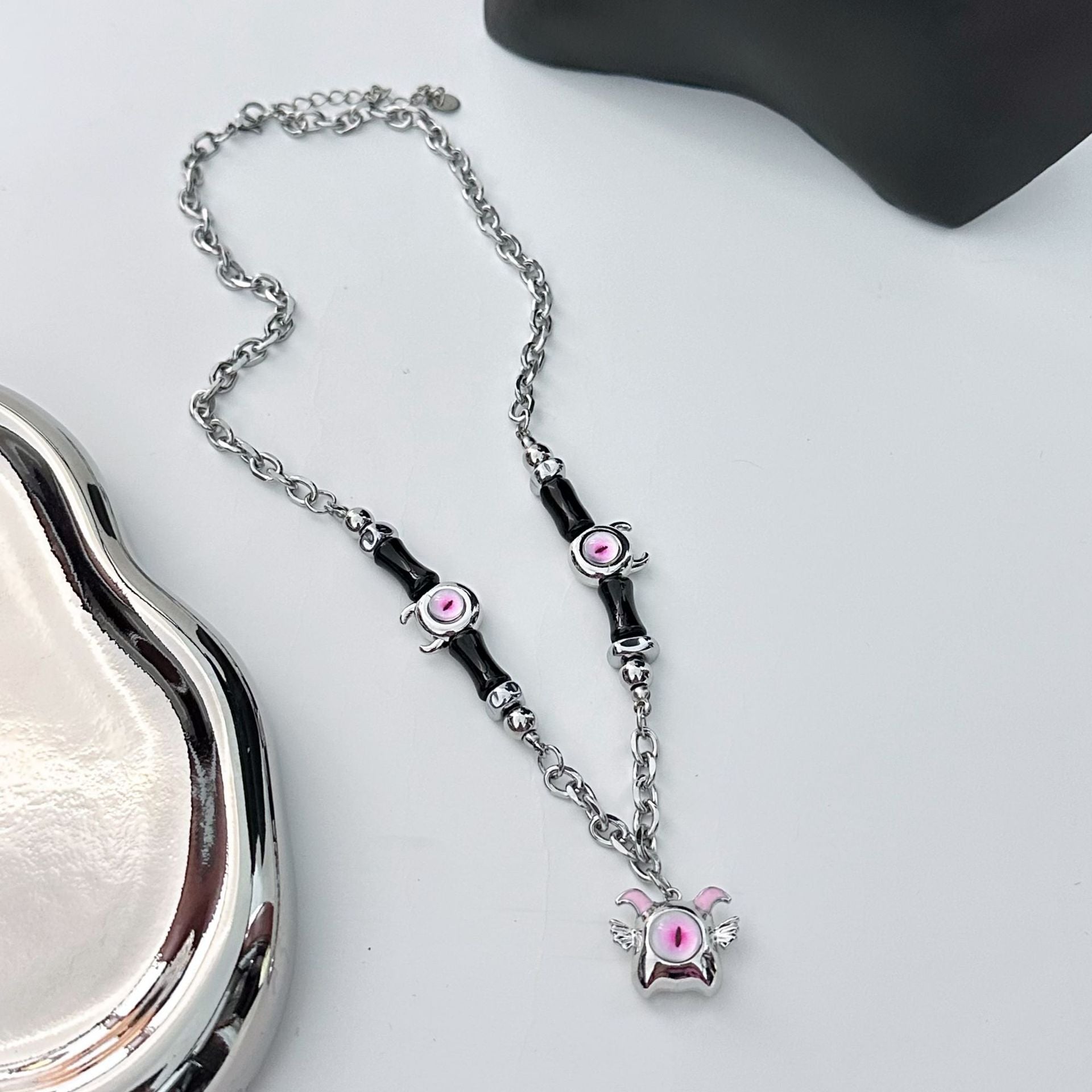 Wholesale Stainless steel Little Devil's Eye sweater necklace clavicle chain