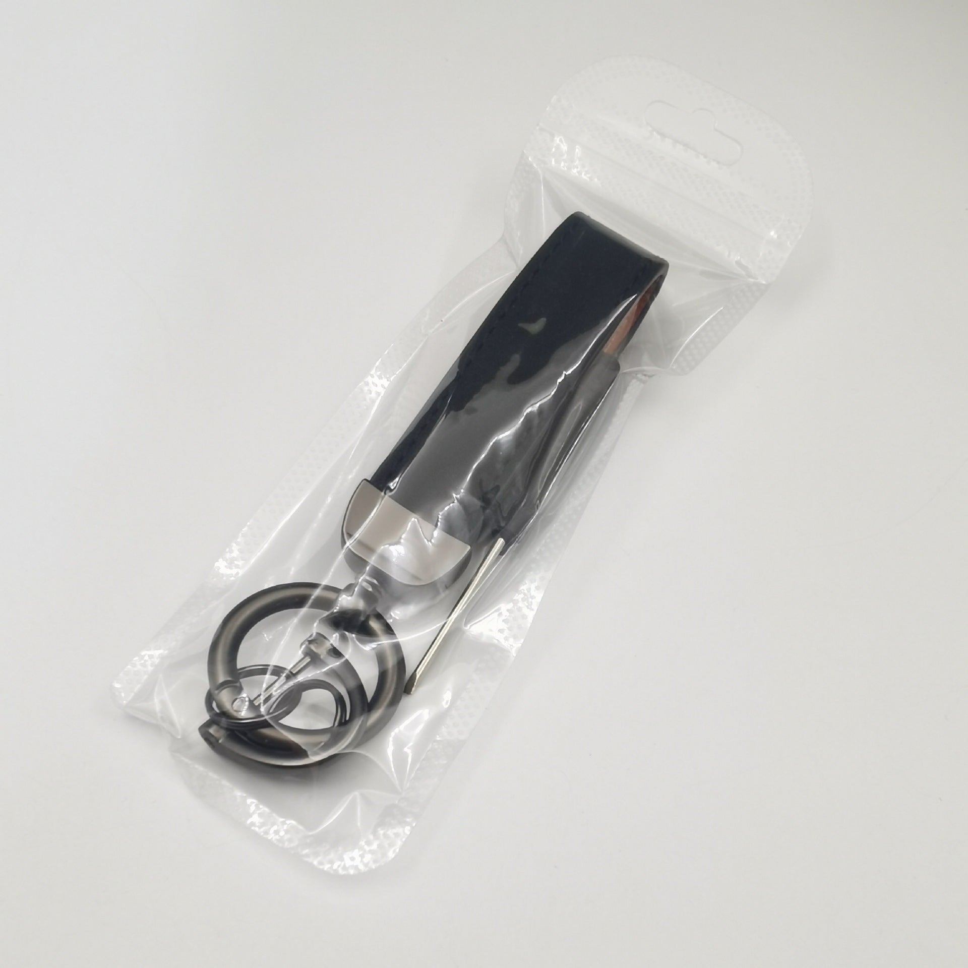 Wholesale Zinc Alloy Keychain Black Gunmetal Hardware Decorative Accessory for Wedding Gift