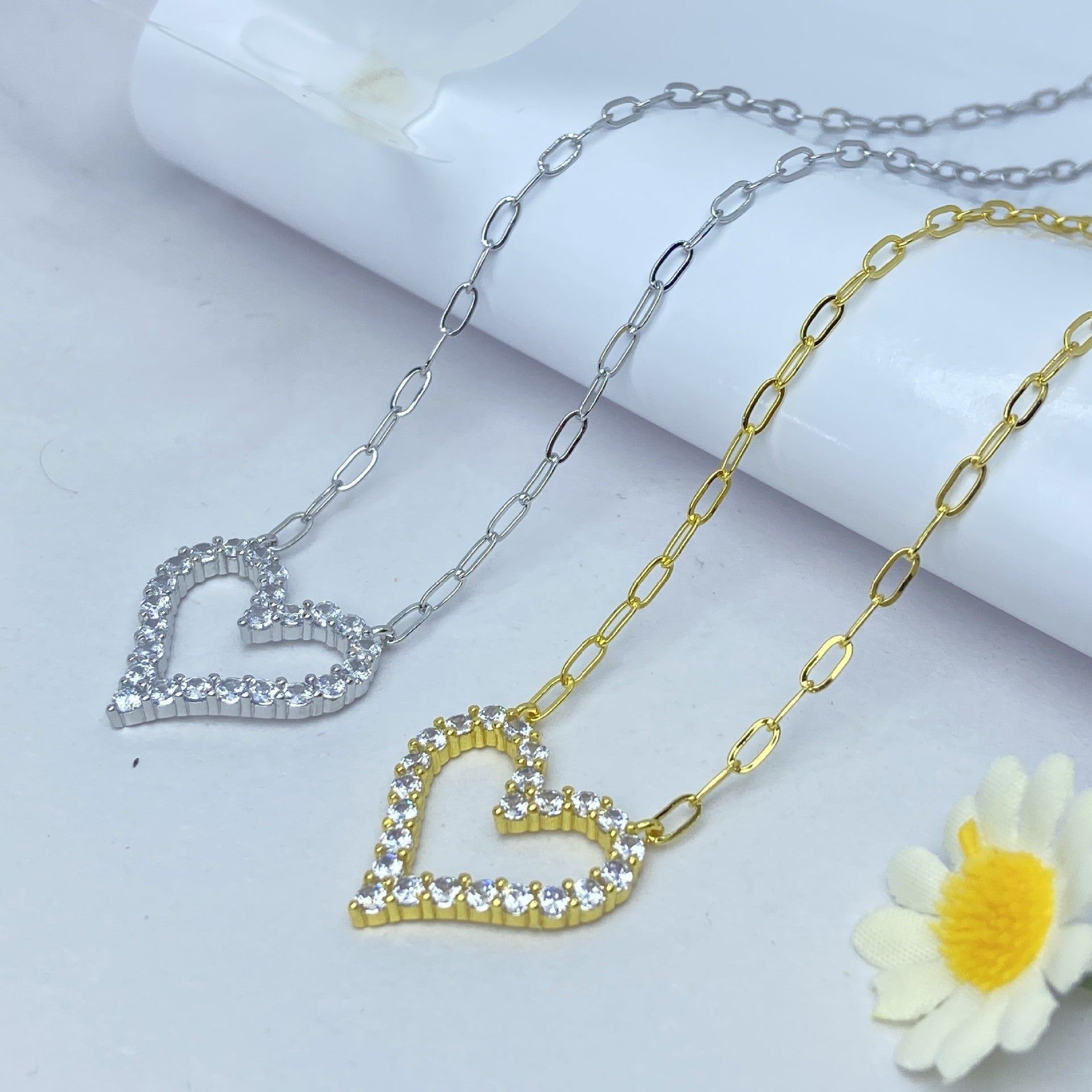 Wholesale Copper Electroplated White Gold Heart Pendant Necklace Rhinestone Chic Fashion Jewelry Gift