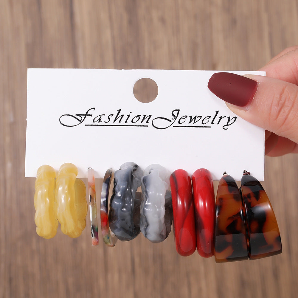 Wholesale  Color Creative Earrings Women's Acrylic C- shaped Mixed Color Resin Earrings