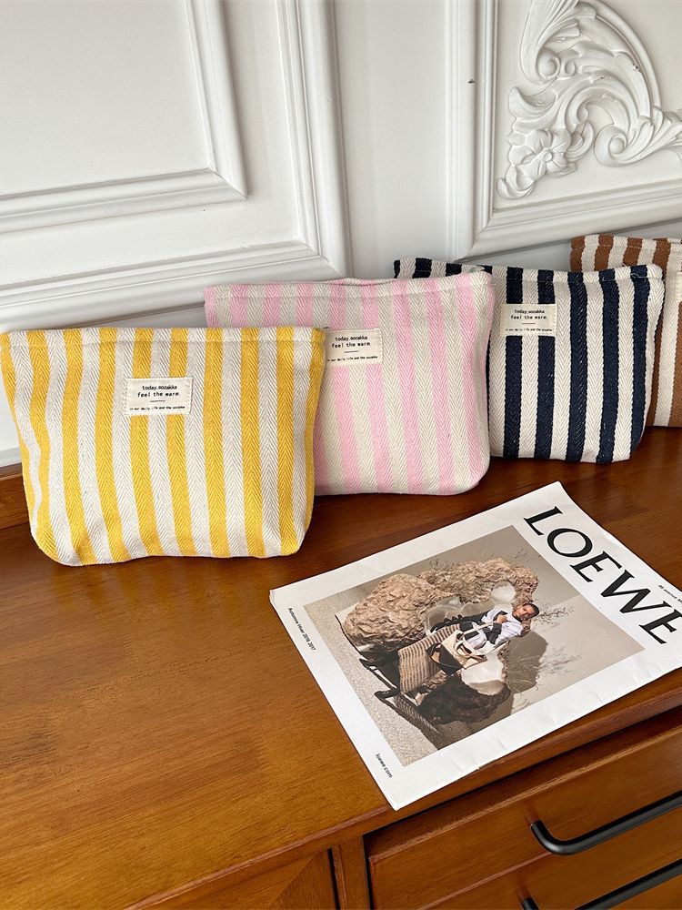 Wholesale Chic Striped Canvas Makeup Bag For Women Large Capacity Portable Toiletry Organizer Everyday Use Great For Resale