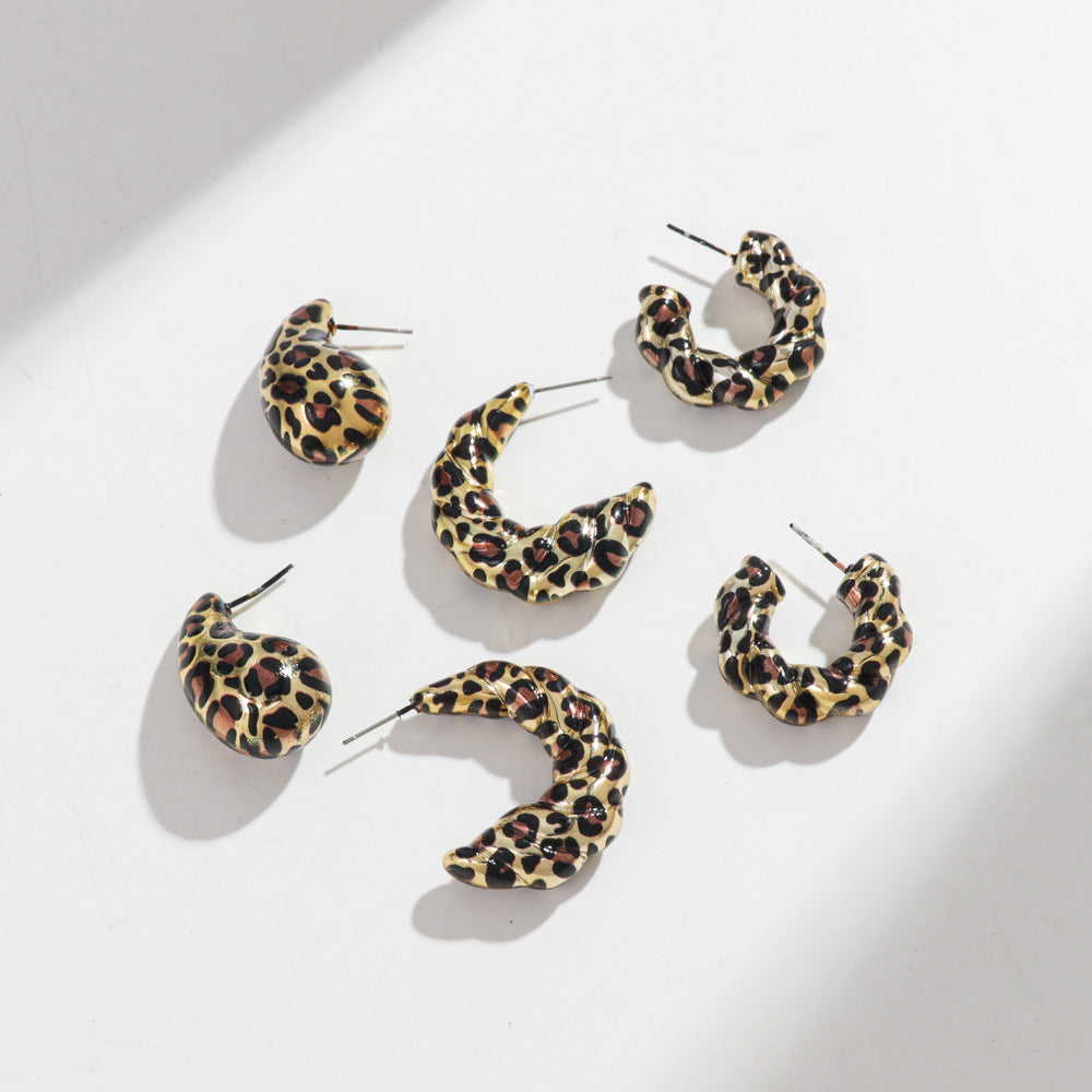 Wholesale  C- shaped Ear Ring Earrings Retro Earrings