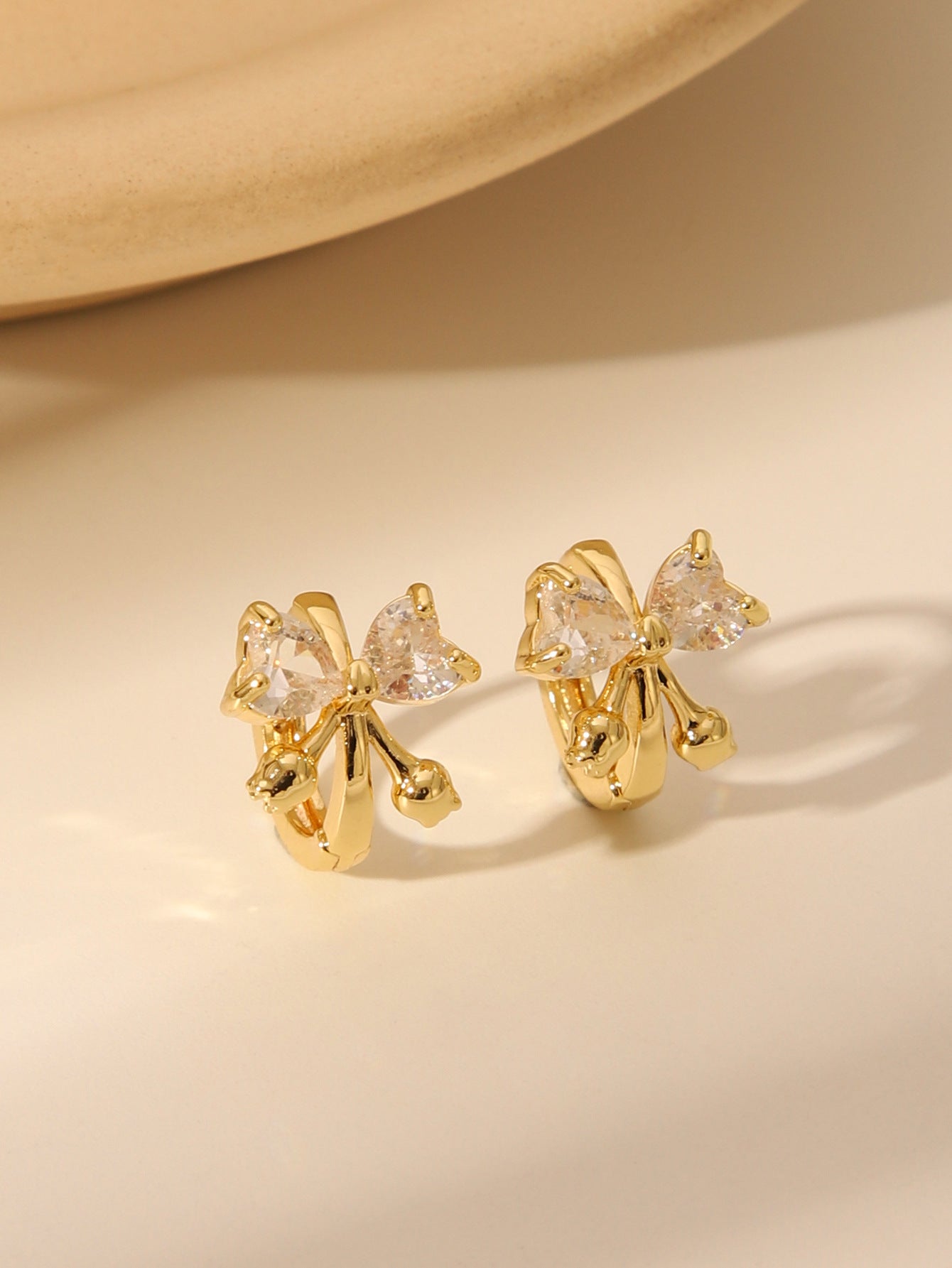 Wholesale Stainless steel gold-plated heart-shaped zircon earrings