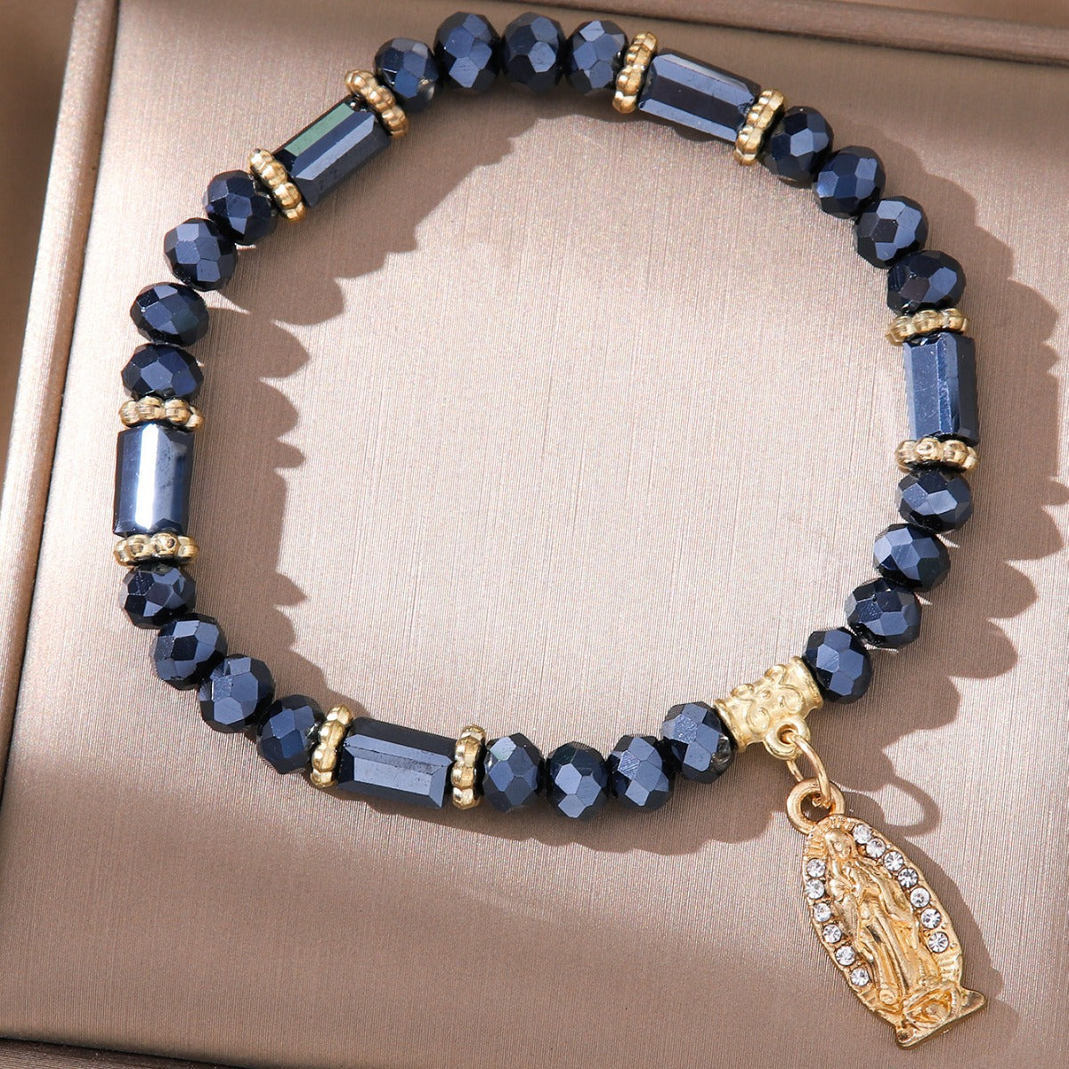 Wholesale  Madonna Pendant Color Transparent Crystal Handmade Beaded Bracelet