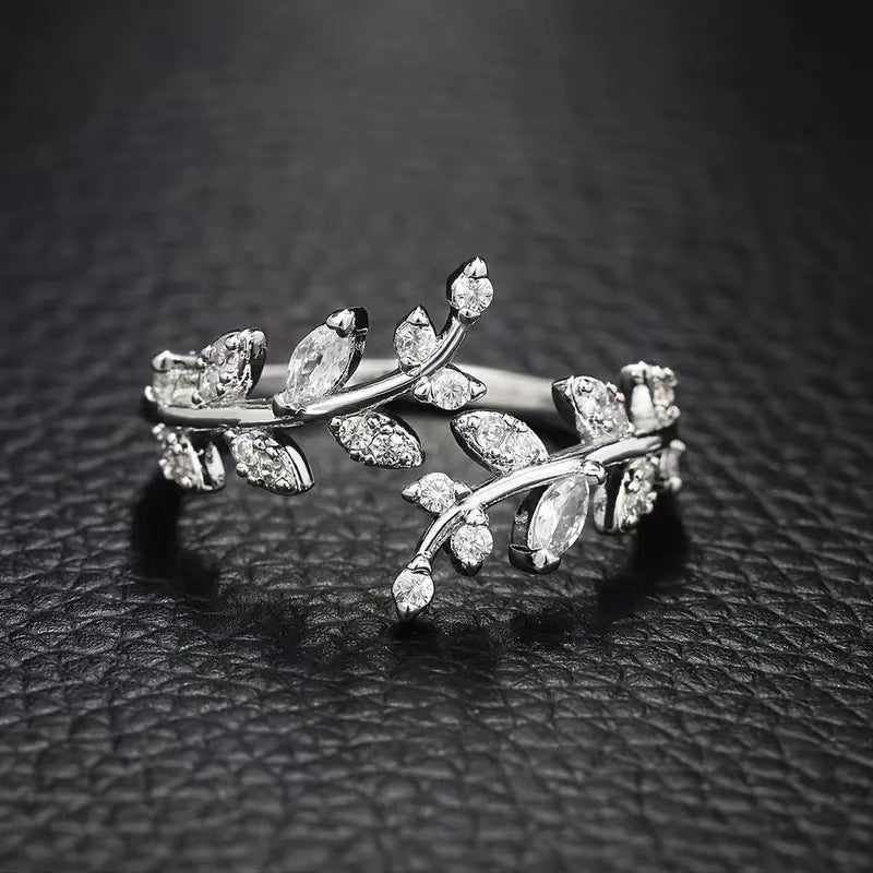 Wholesale Trendy Leaf Design Open Adjustable Ring Silver Tone Alloy Jewelry Accessory For Casual Everyday Wear And Gifting