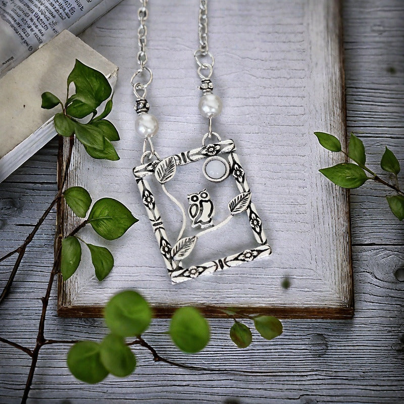 Wholesale  Retro Owl Pearl Square Necklace