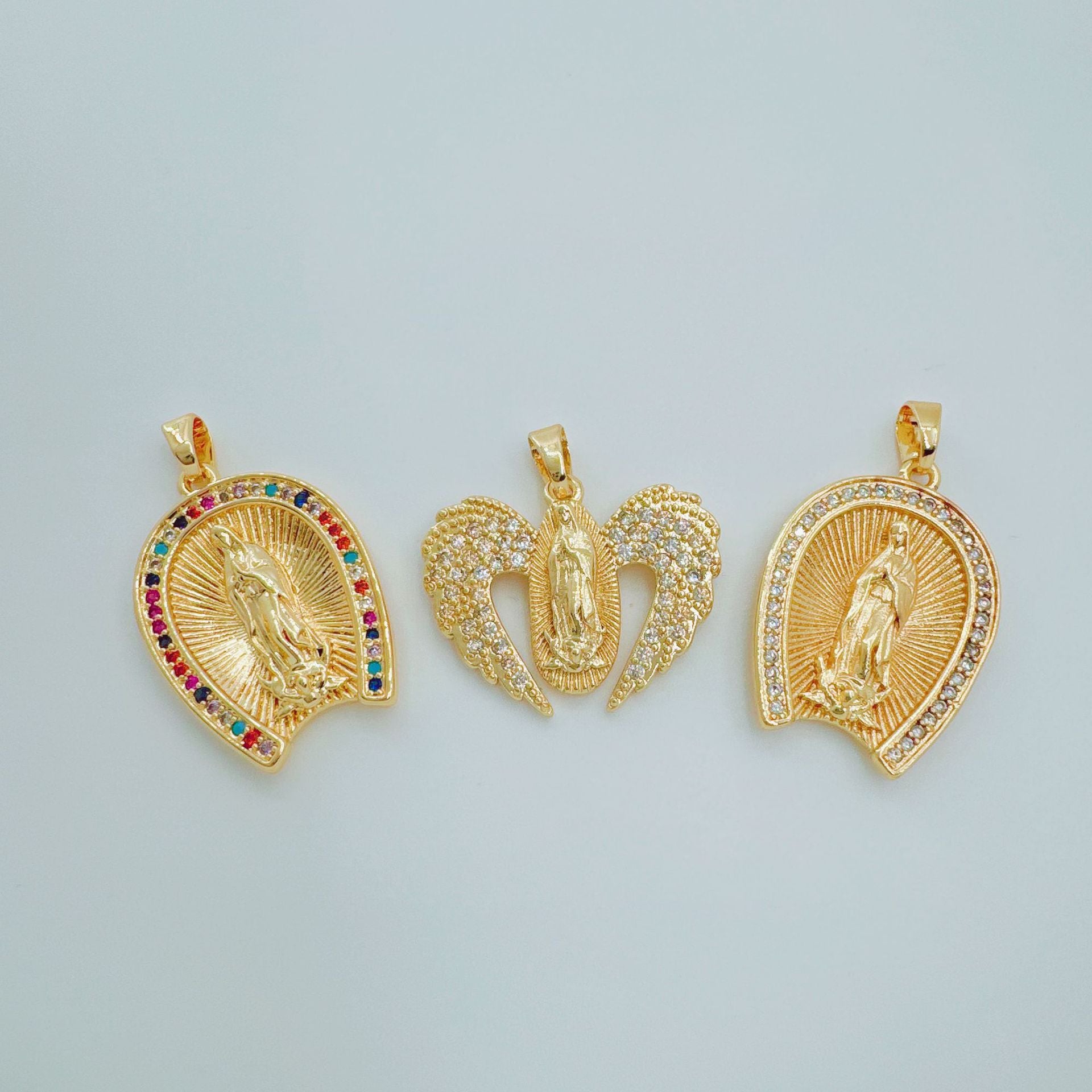 Wholesale Retro Heart Geometric Pendant Necklace Copper Gold Plated for Party Fashion Accessory