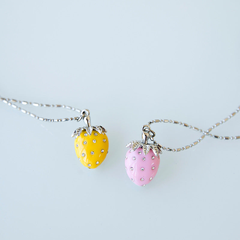 Wholesale Cute Strawberry Three-dimensional Diamond Short Necklace Clavicle Chain Choker Necklace ACC-NE-Yuchen001