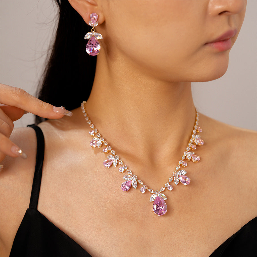 Wholesale Light luxury zircon water drop flower geometric necklace