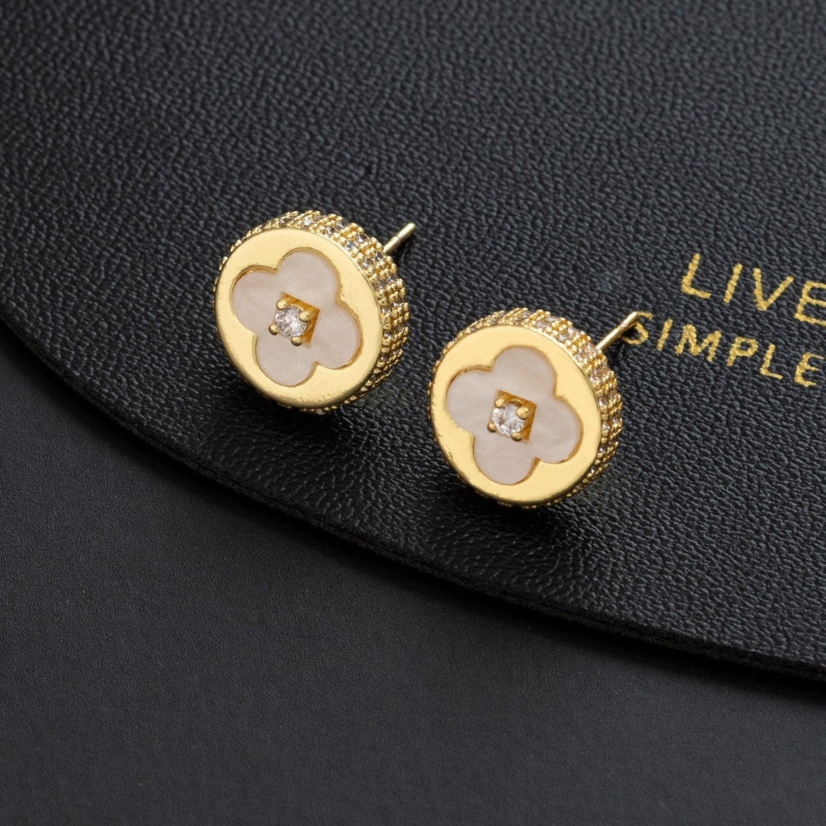 Wholesale Copper Electroplated Four Leaf Clover Flower Earrings For Women Korean Style Rhinestone Minimalist Design Fashion Accessory For Everyday Wear Or Gift