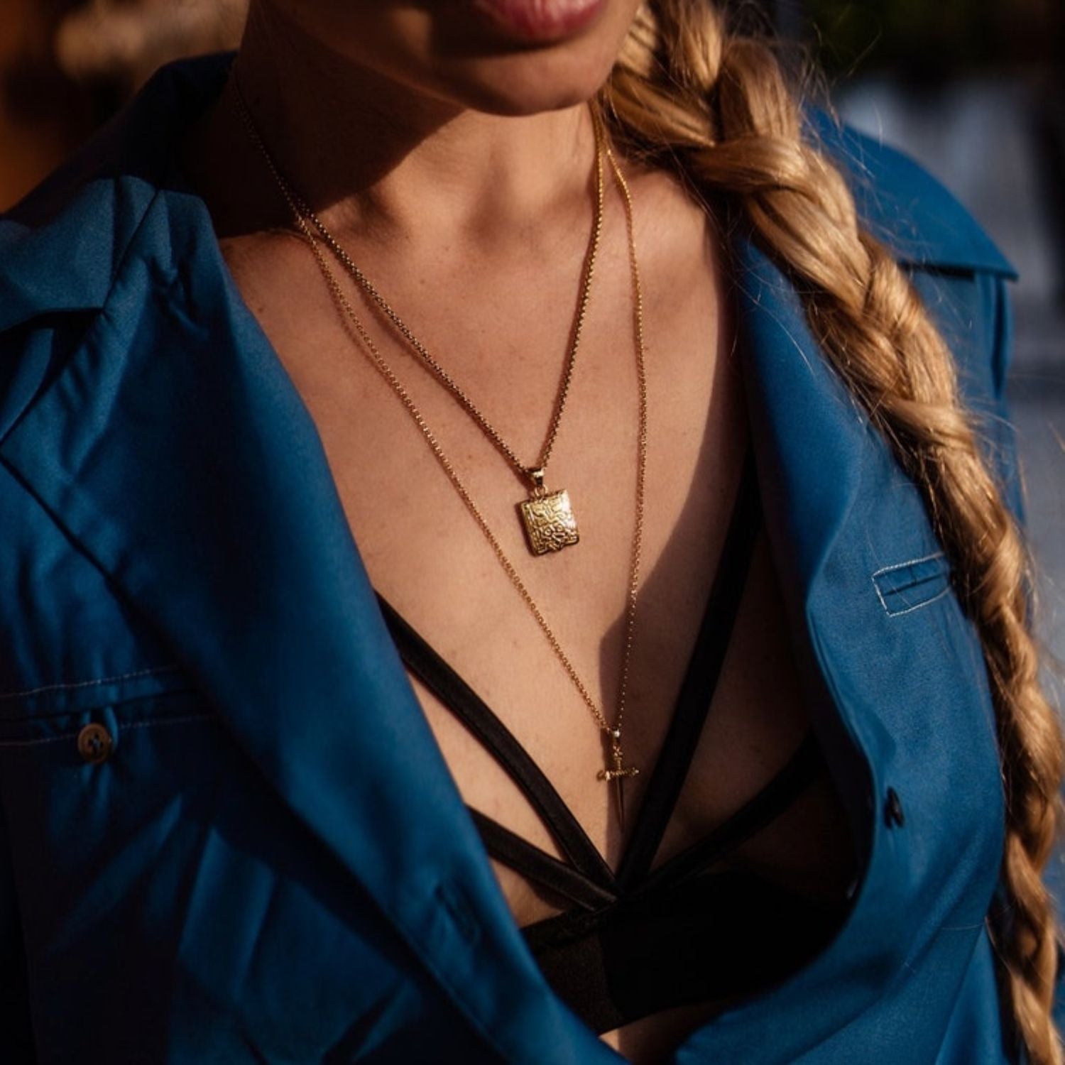 Wholesale Love flower photo album pendant square opening necklace