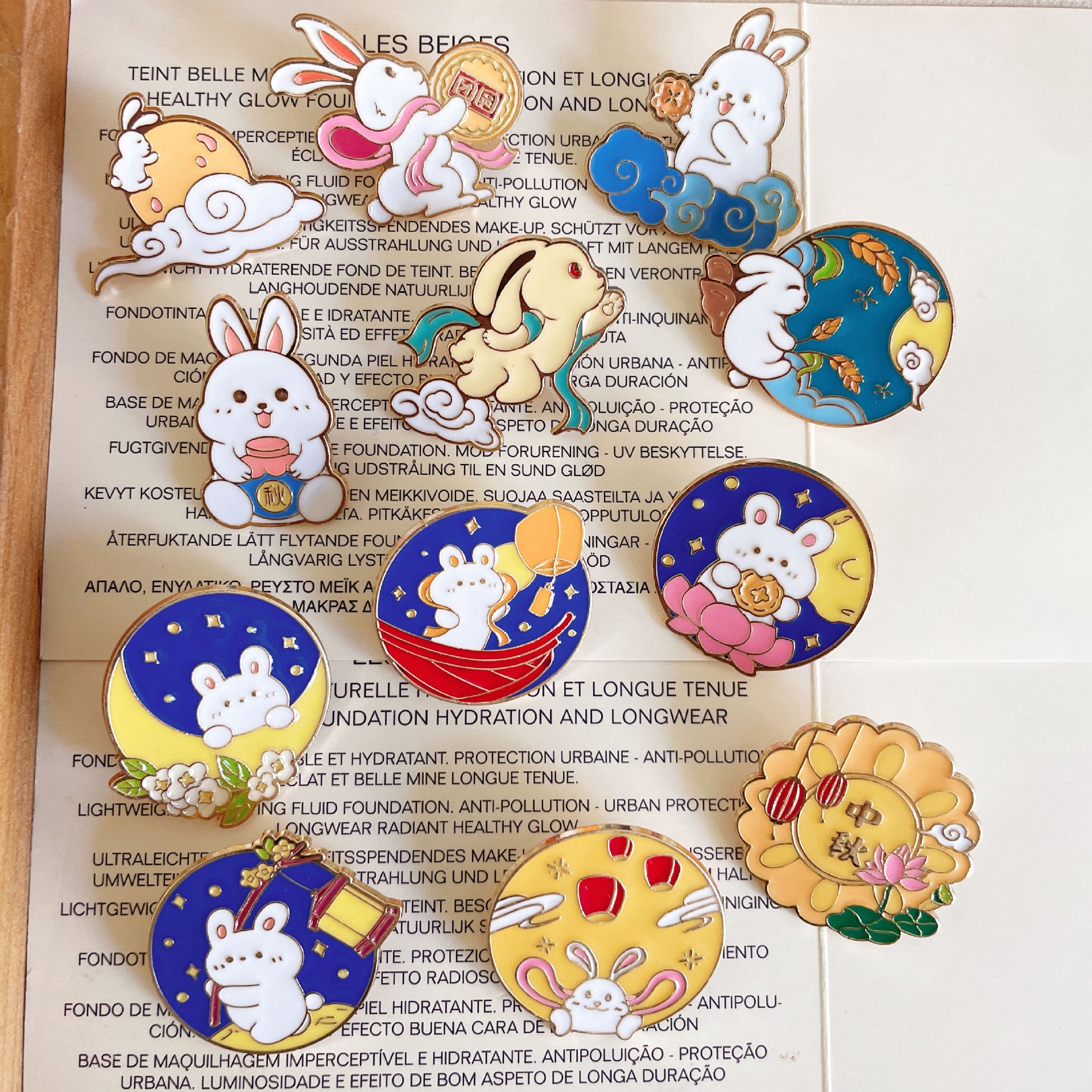 Wholesale  Mid-Autumn Festival commemorative metal   rabbit Brooch