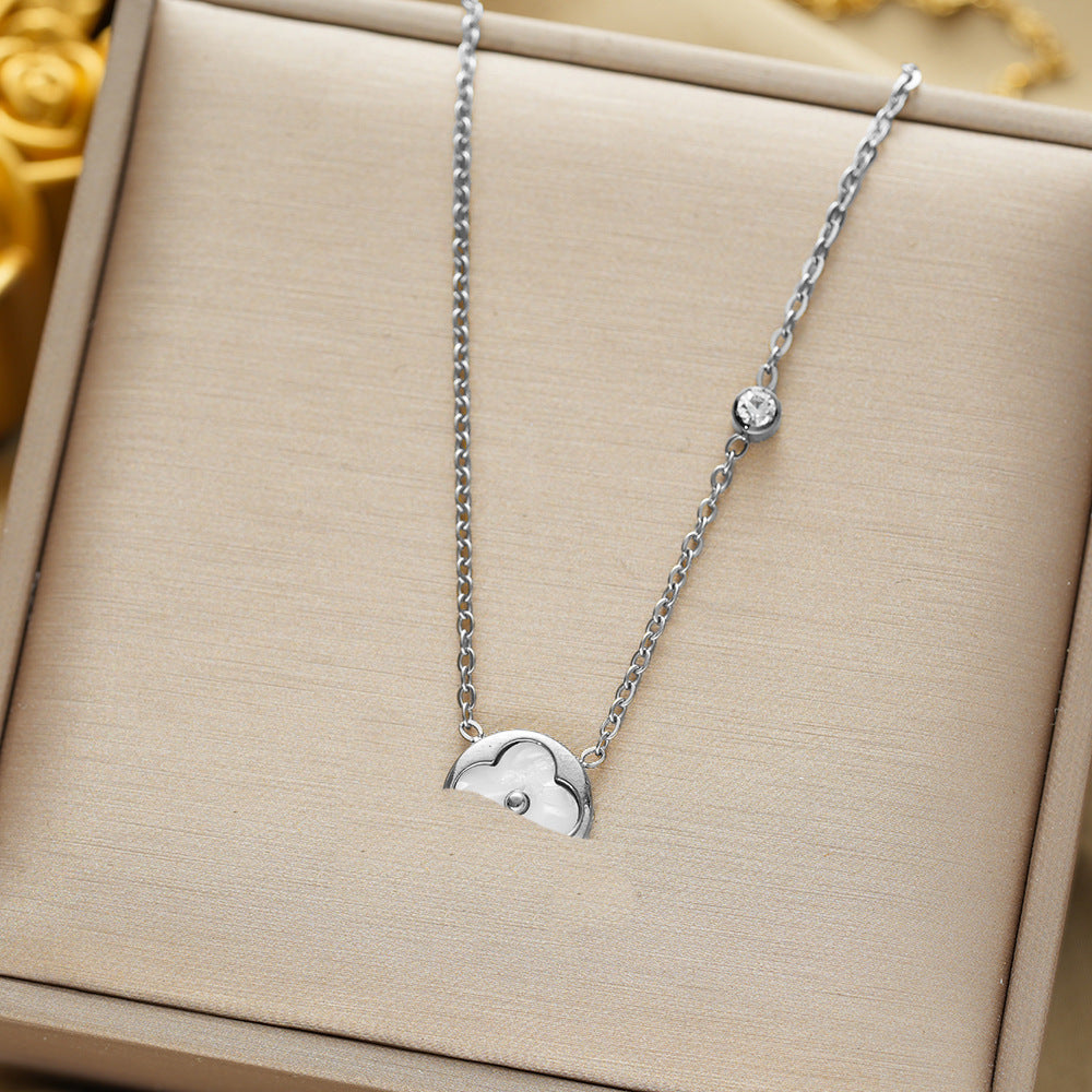 Wholesale Titanium Steel Maple Leaf Pendant Necklace Fashion Jewelry Gift