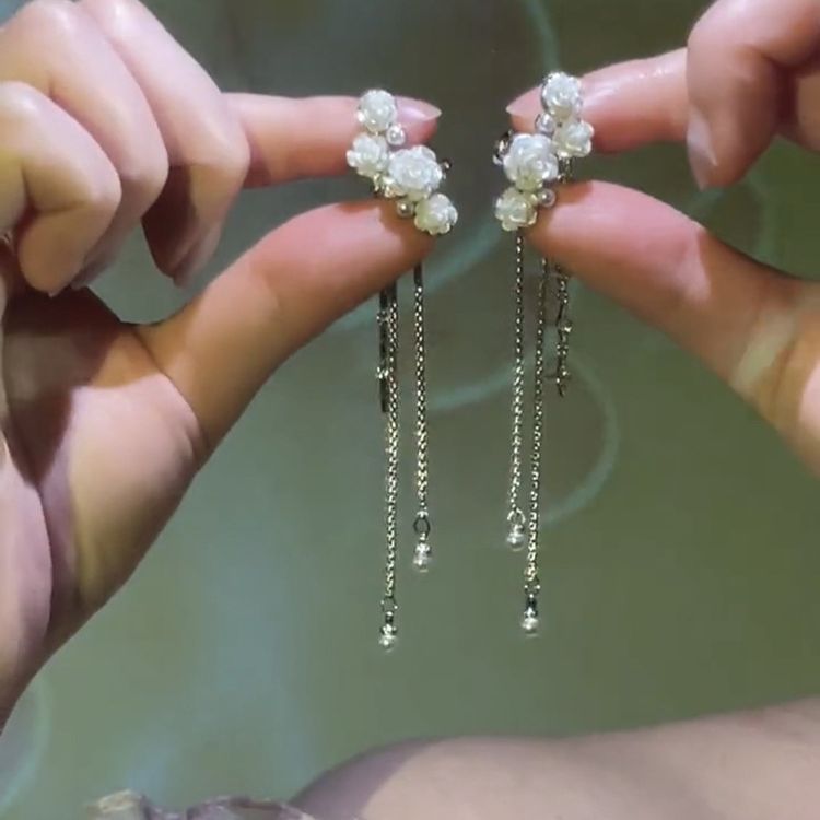 Wholesale Rose tassel ear bone clip earrings