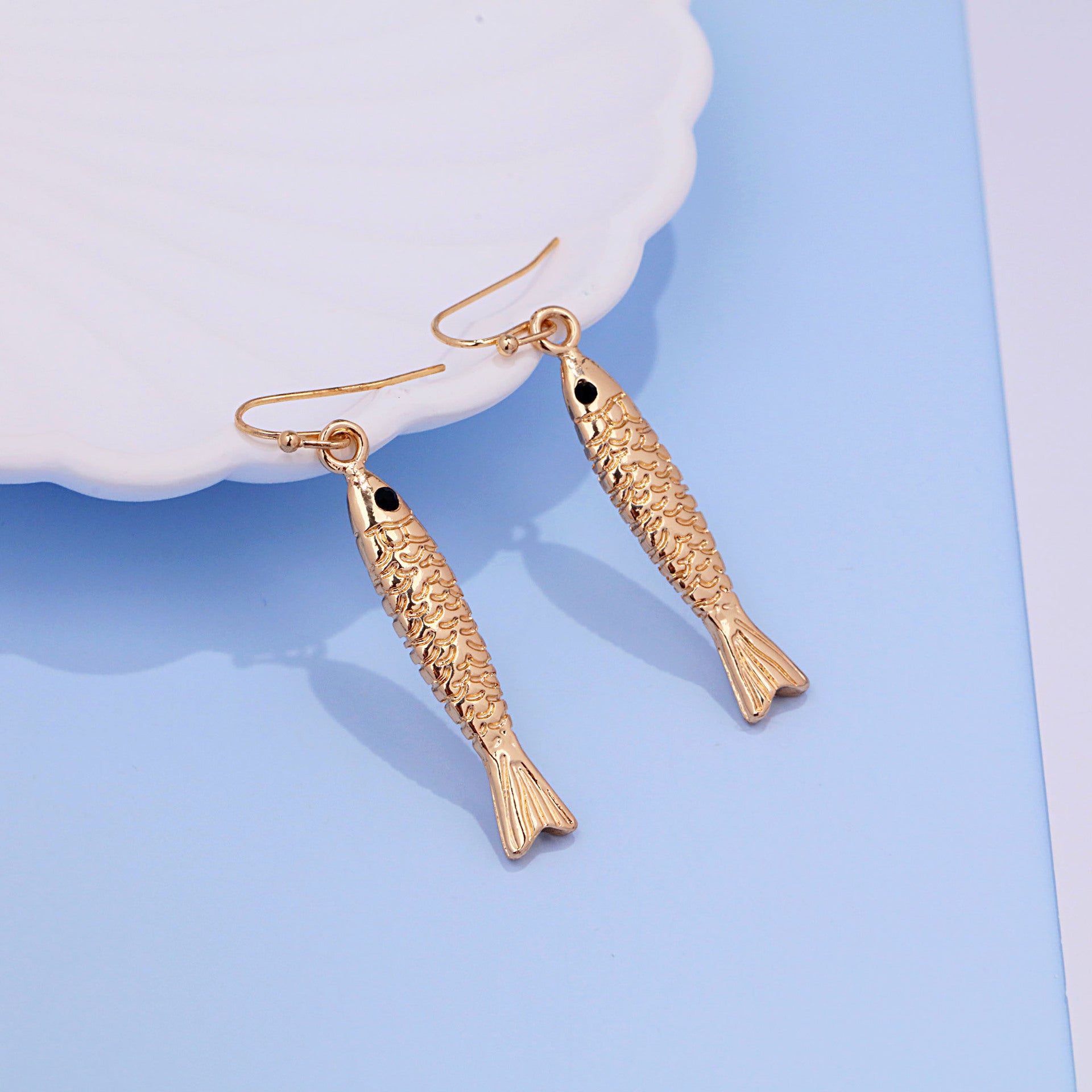 Wholesale  Vintage Bohemian Inlaid Rhinestone Fish Earrings