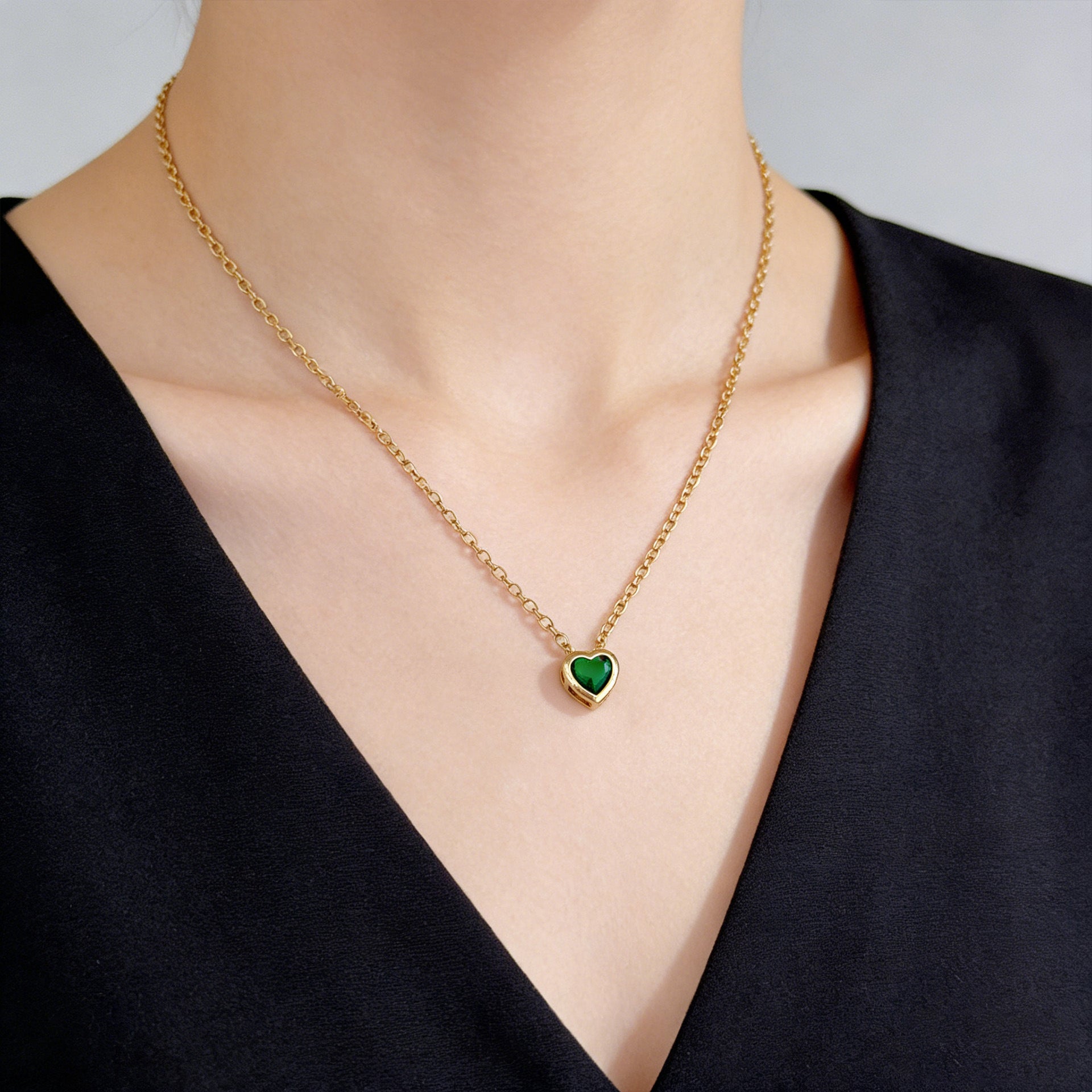 Wholesale Colorful Heart Zircon Necklace Stylish Everyday Collarbone Chain Fashion Accessory Gift