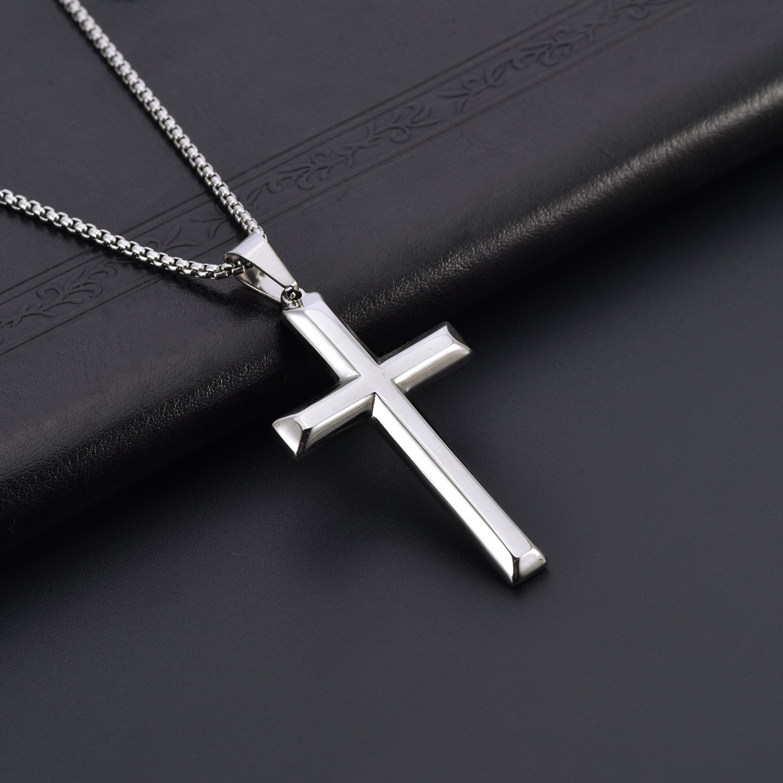 Wholesale titanium steel glossy cross pendant  necklace