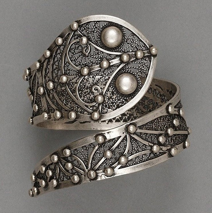 Wholesale Alloy hollow flower snake ring