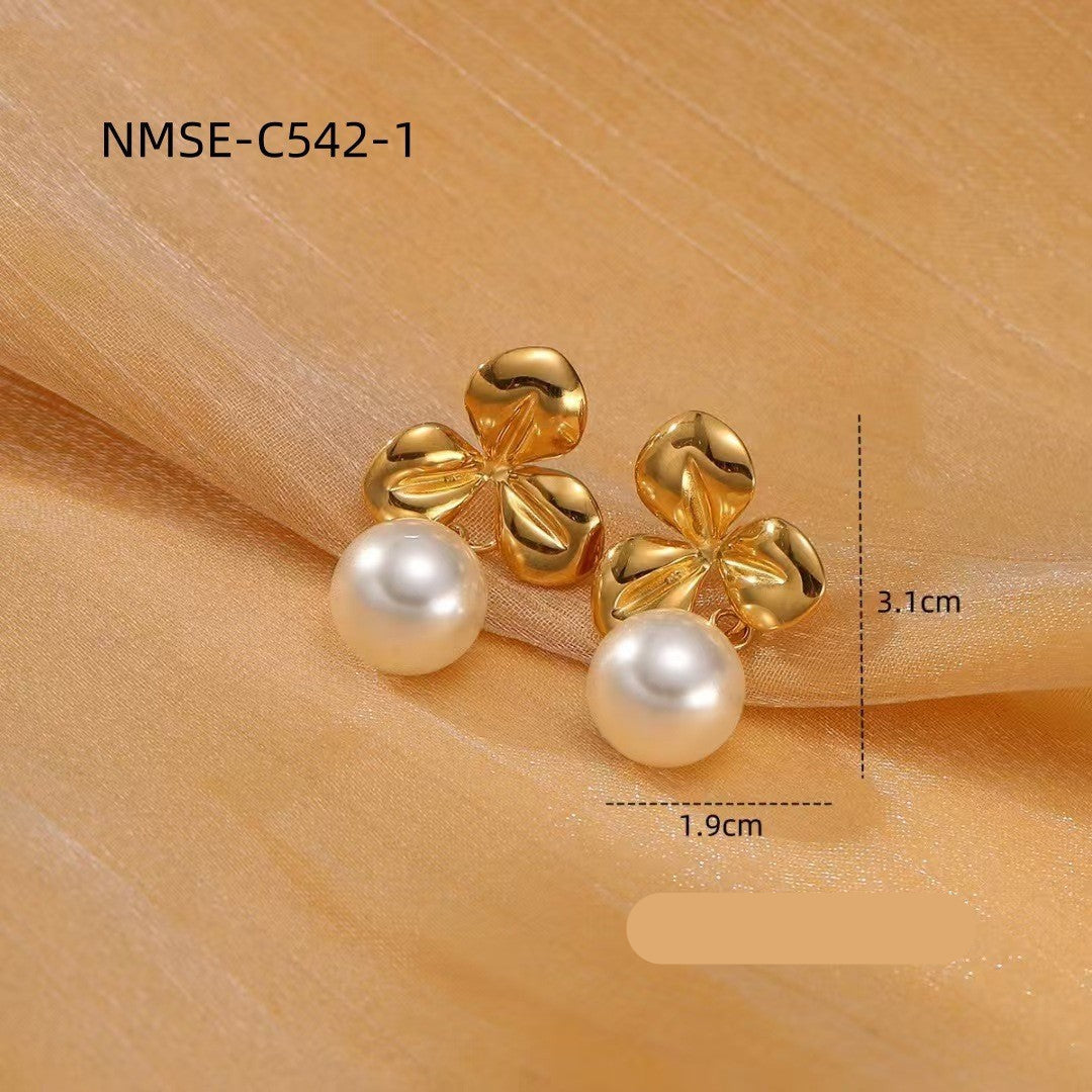 Wholesale  18k gold  petal pearl does not fade stainless steel earrings