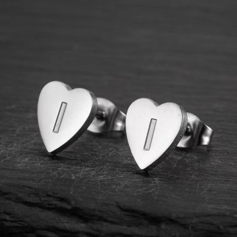 Wholesale Love Earrings English Letters Retro Gold and Silver Earrings Heart Earrings Titanium Steel ACC-ES-FaDiniya001