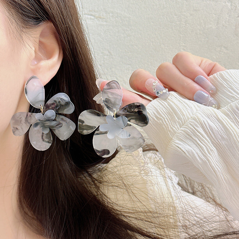 Wholesale Super fairy retro ink resin flower earrings