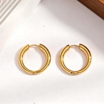 Wholesale Heart-Shaped Oval Vintage Embossed Earrings Fashion Accessory for Party Wear Gift
