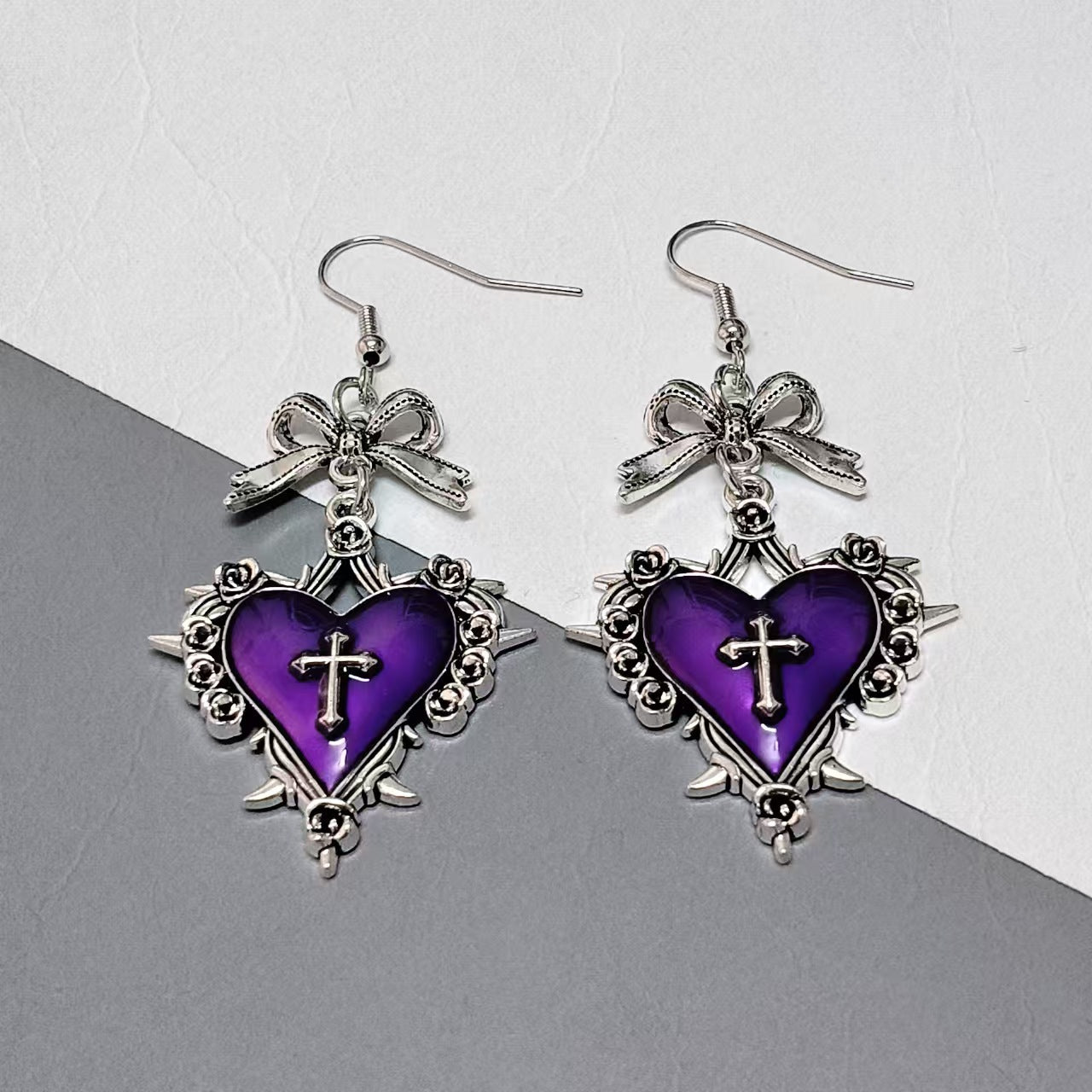 Wholesale Alloy Gothic Heart Dangle Earrings Dark Romance Black Bow Design Party Jewelry